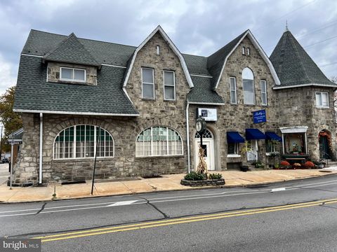 Photo of 27 S Lansdowne Avenue, LANSDOWNE, PA 19050 (MLS # PADE2103590)