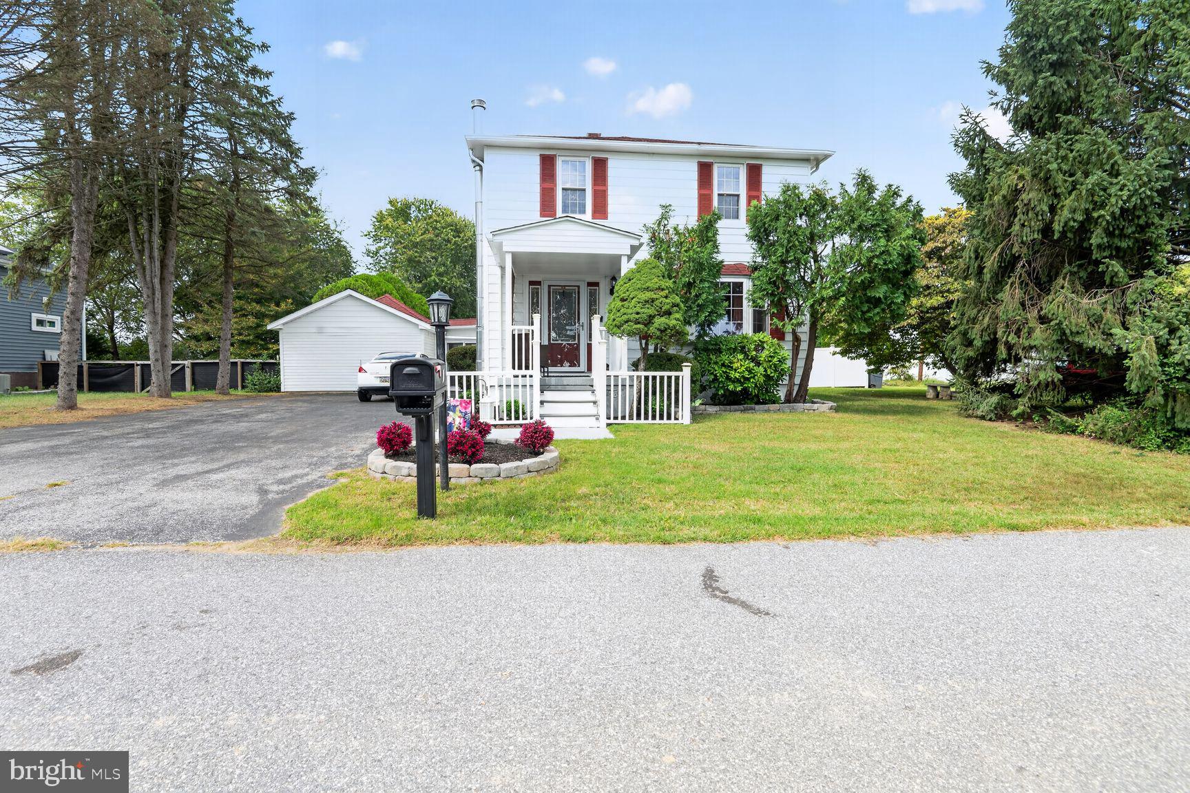 6 SUNSET ROAD