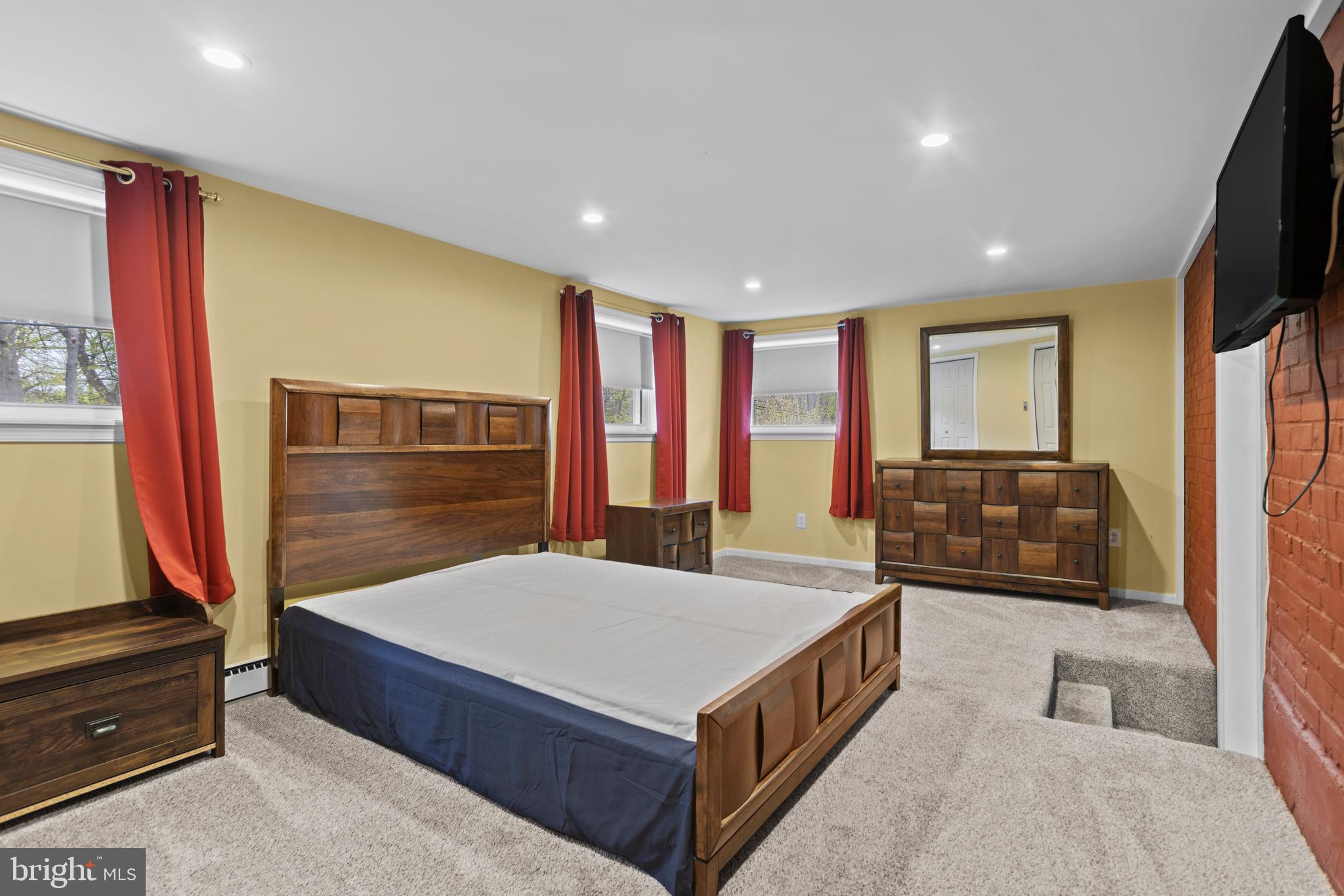 MARY DELL FARMS - Residential