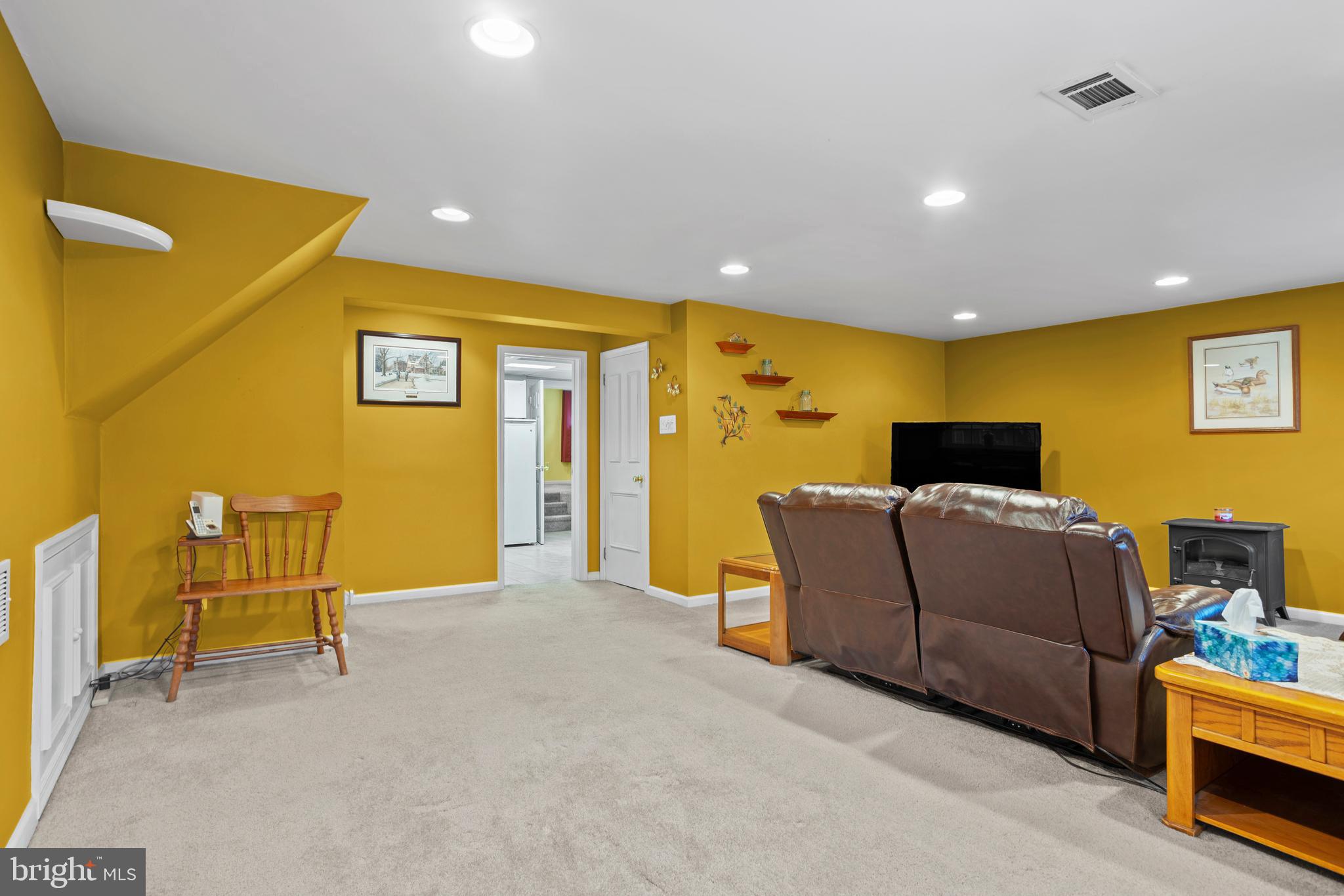 MARY DELL FARMS - Residential