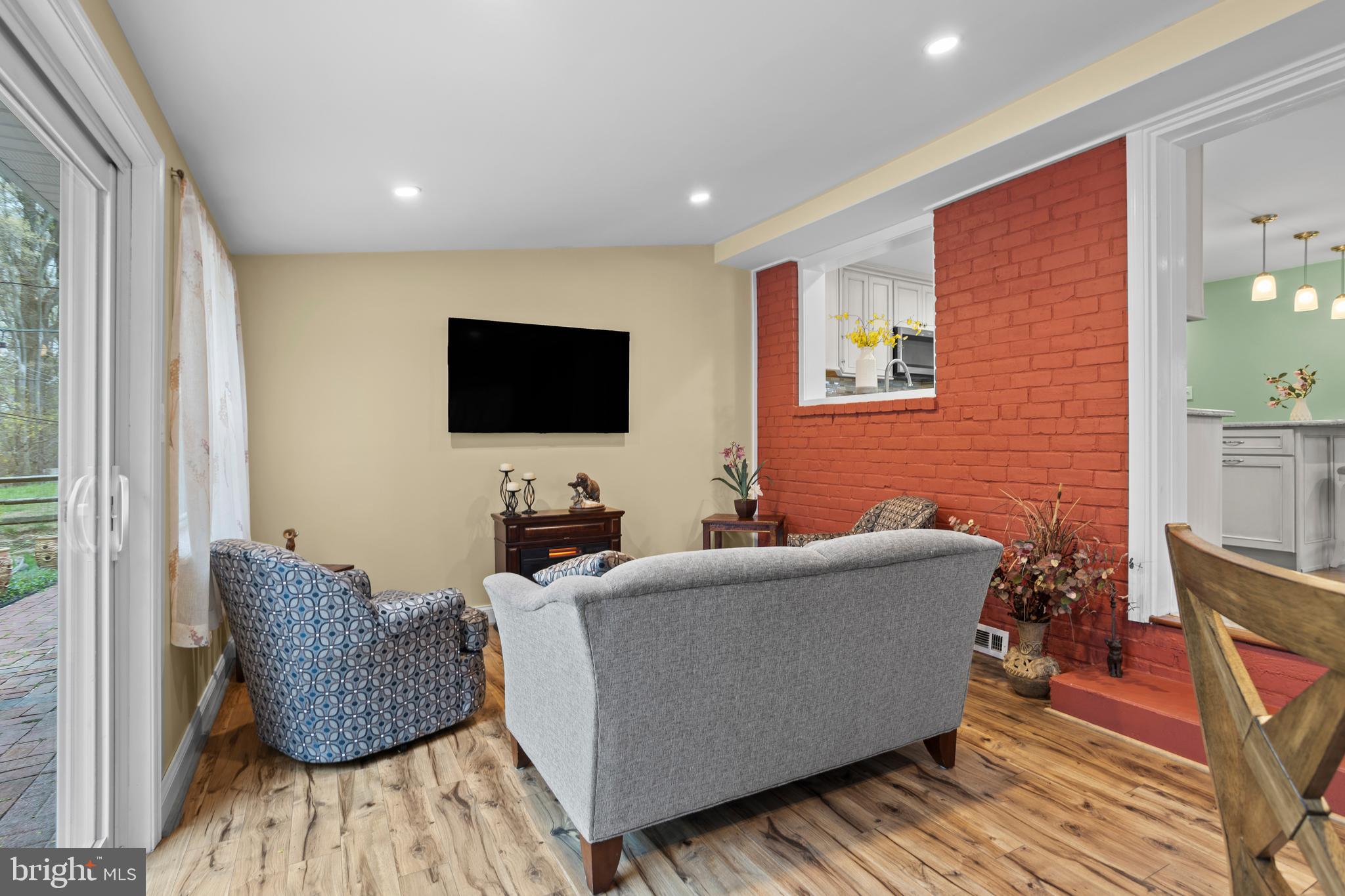 MARY DELL FARMS - Residential