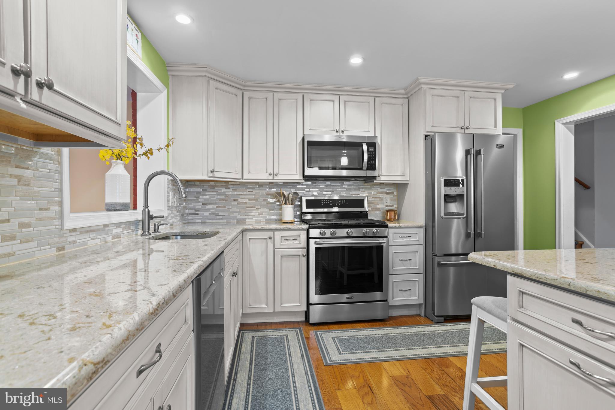 MARY DELL FARMS - Residential