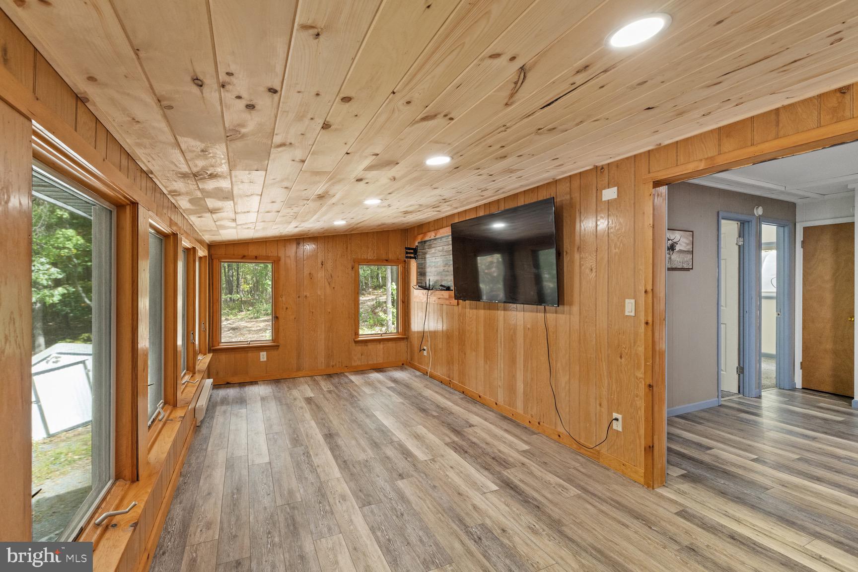 SUNDANCE RETREAT - Residential