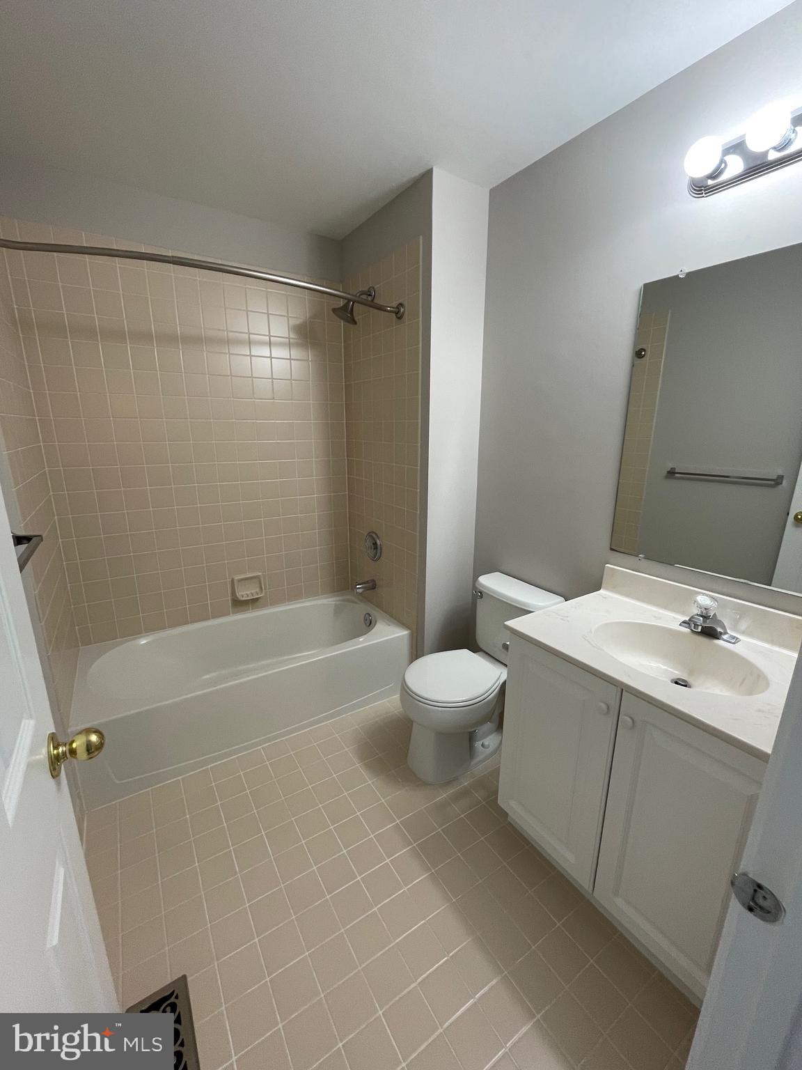 DEER CREEK - Residential Lease