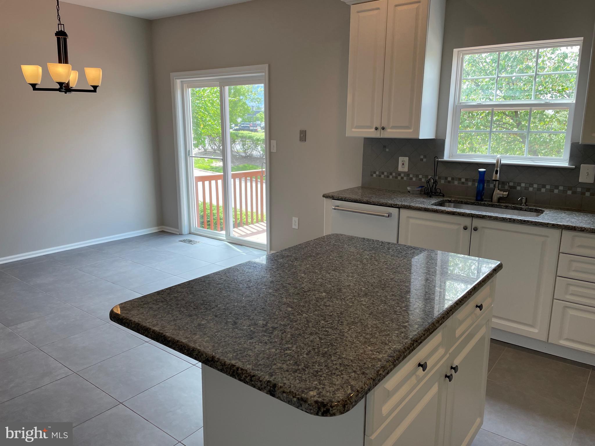 DEER CREEK - Residential Lease