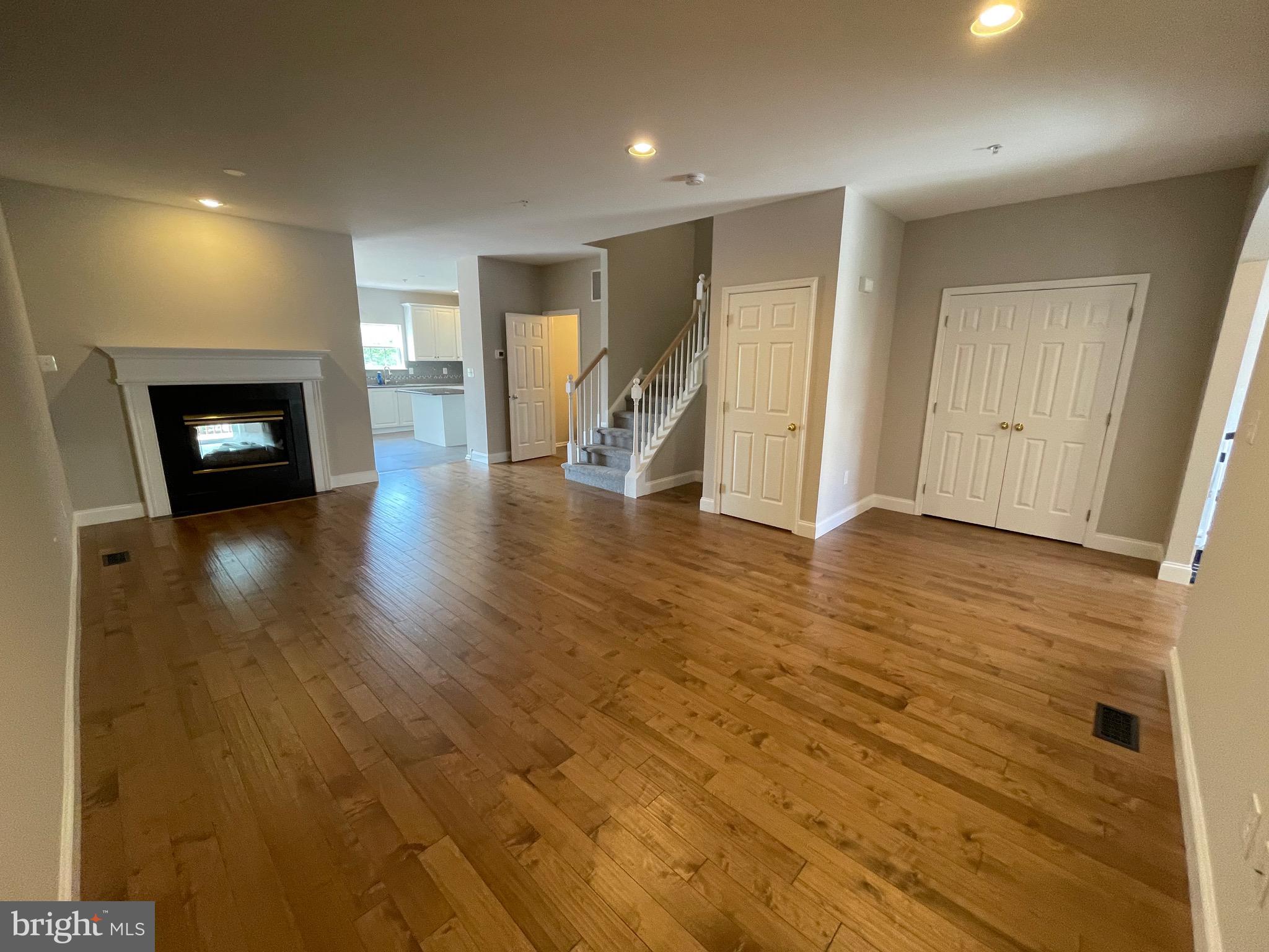 DEER CREEK - Residential Lease