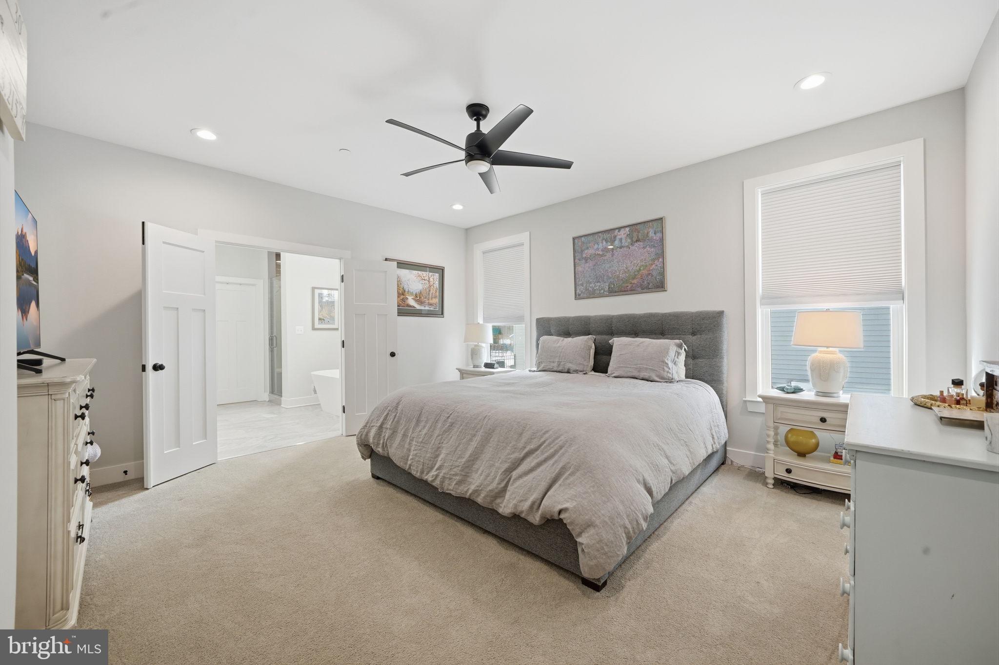 TRITON COMMONS - Residential