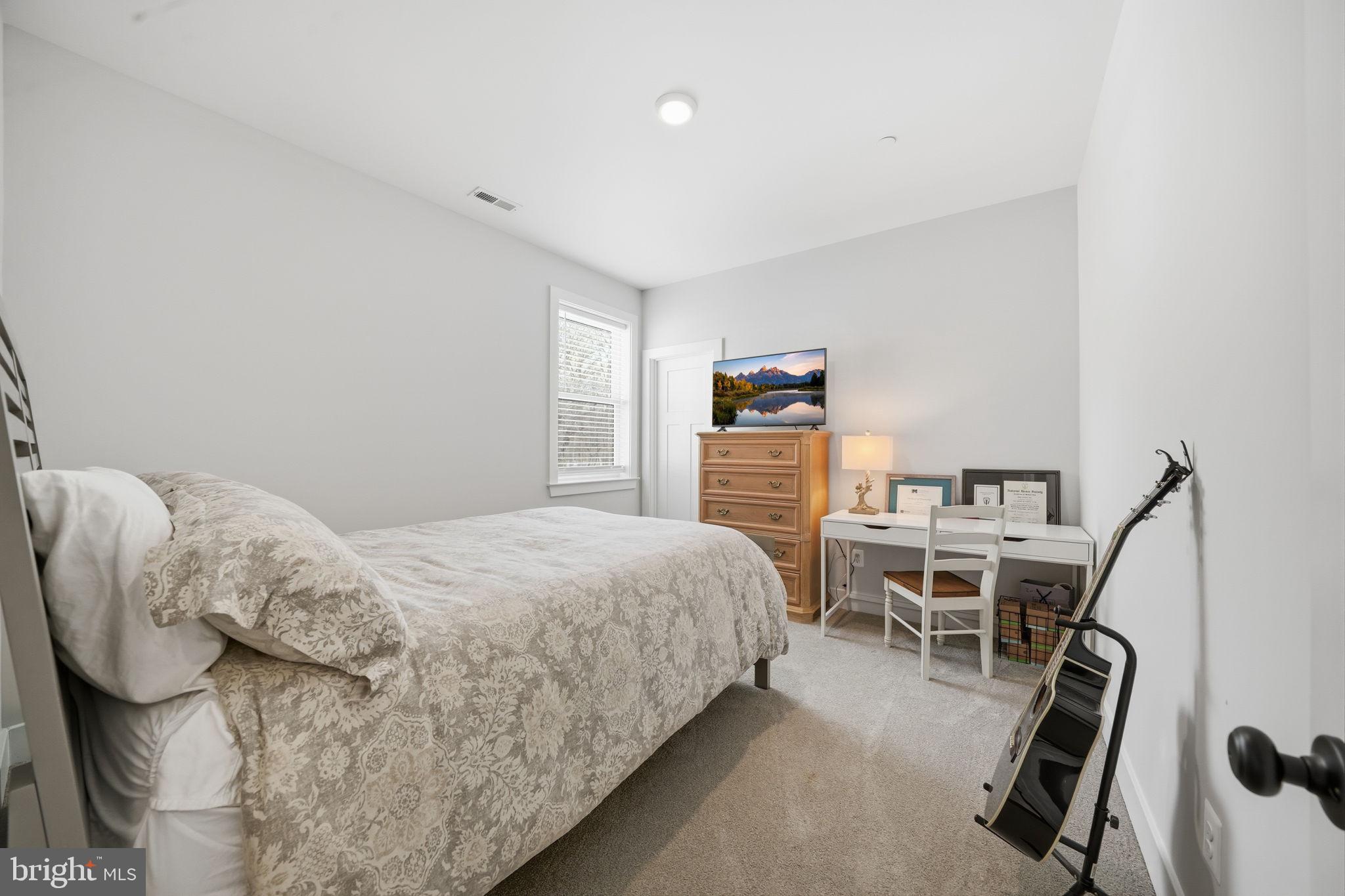 TRITON COMMONS - Residential