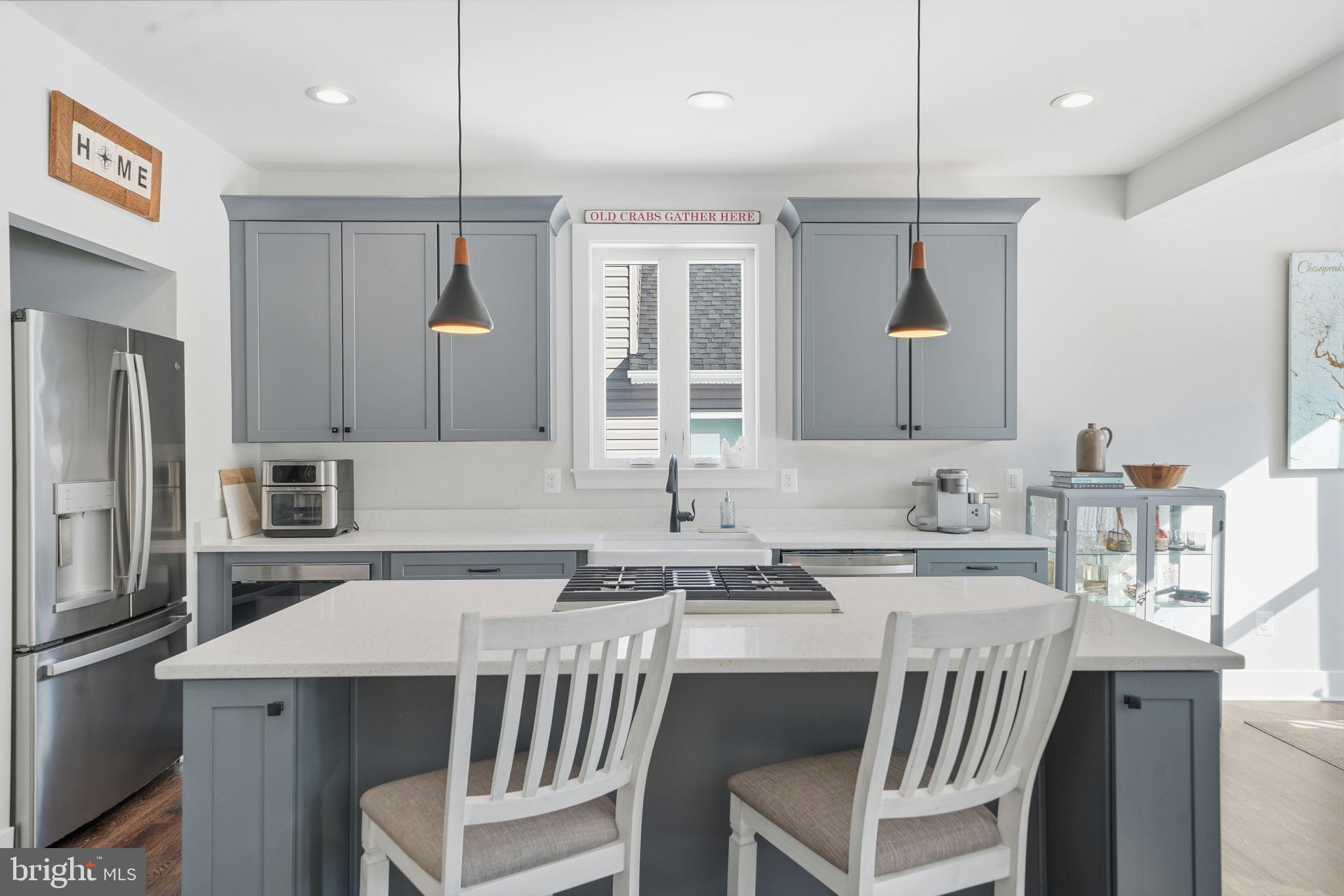 TRITON COMMONS - Residential