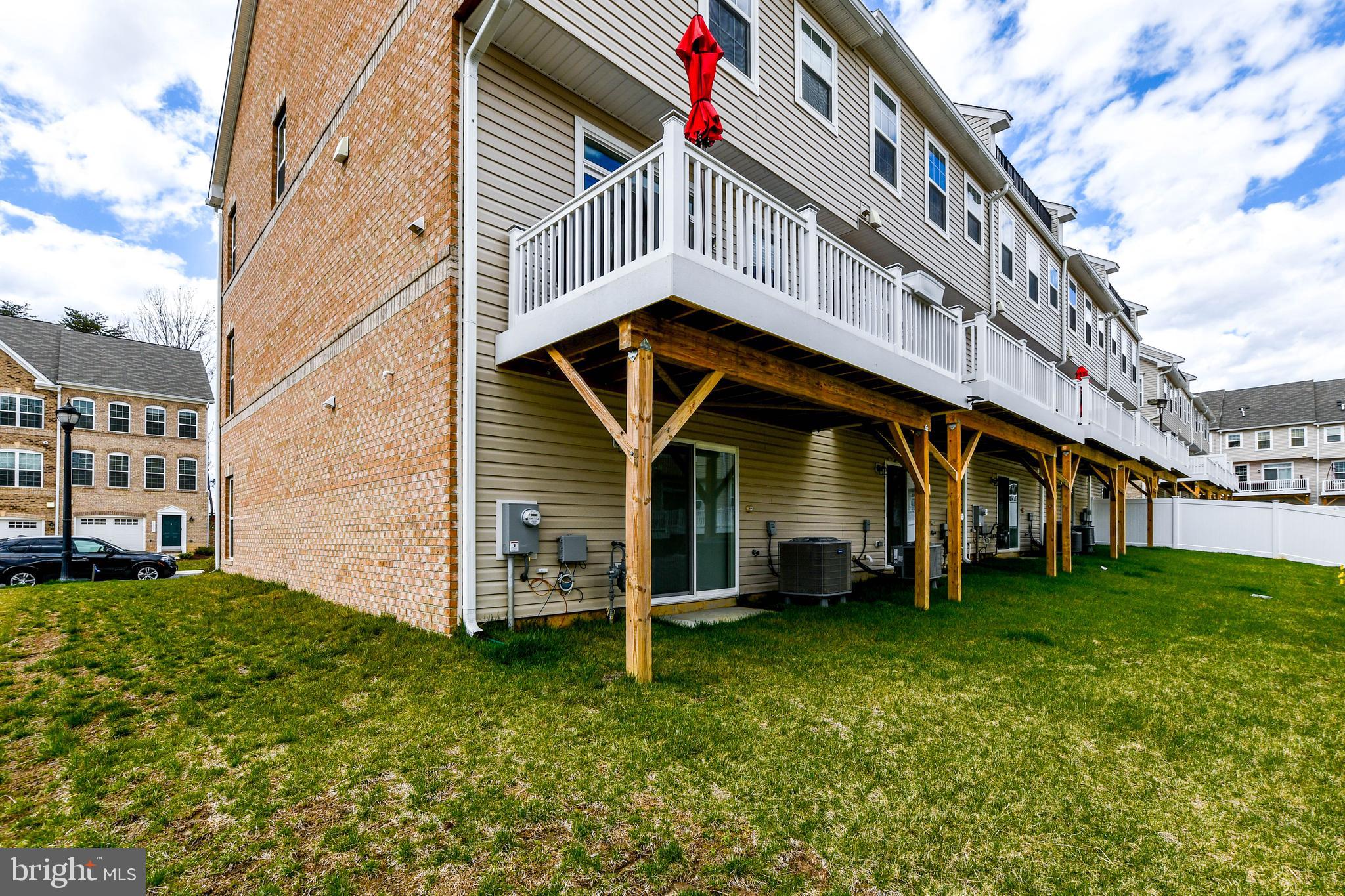 SMITH HOME FARM - Residential