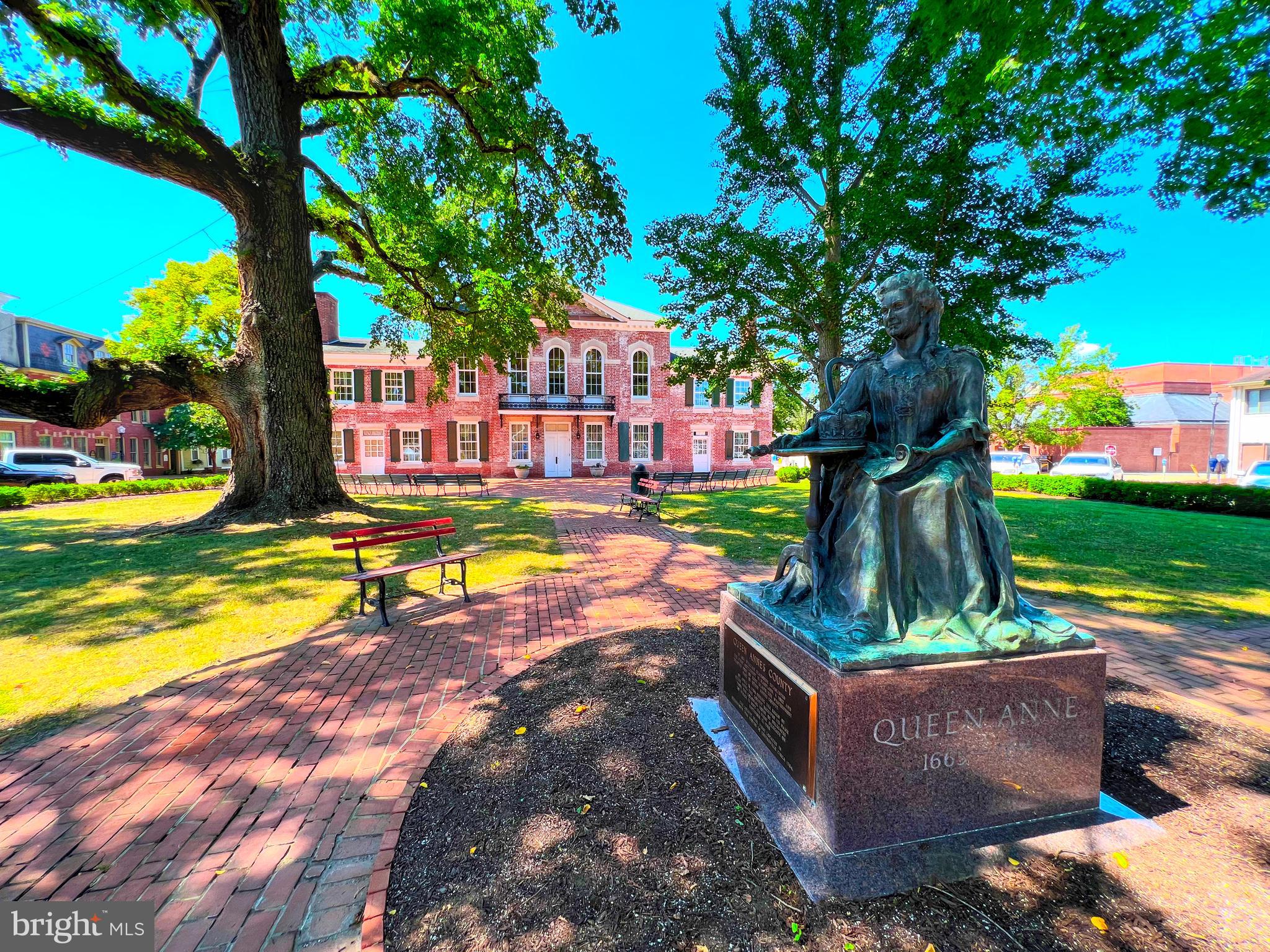 NORTH BROOK - Residential