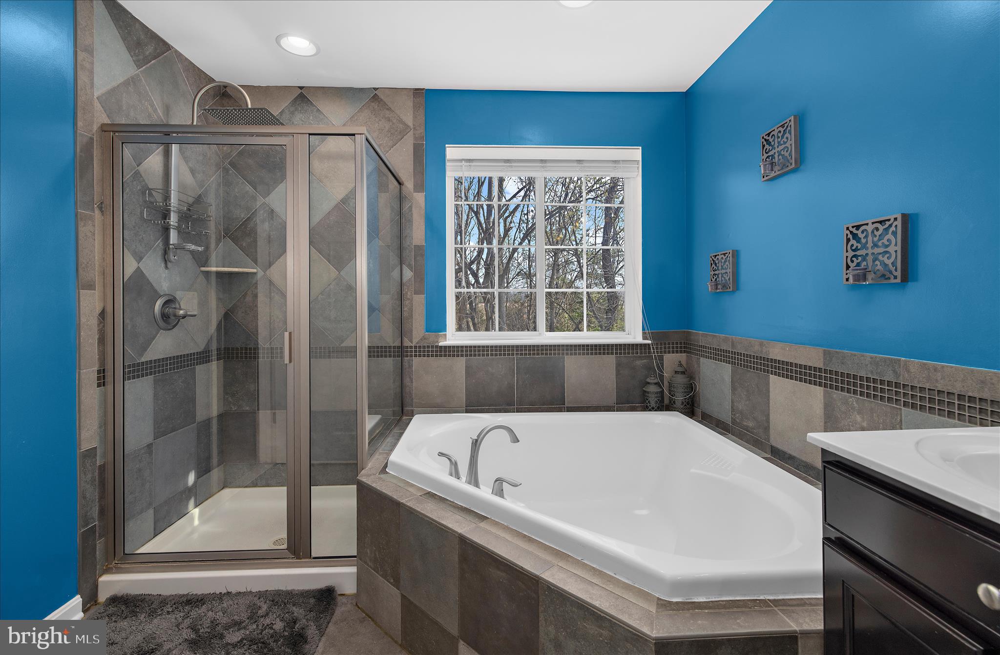 NORTH BROOK - Residential