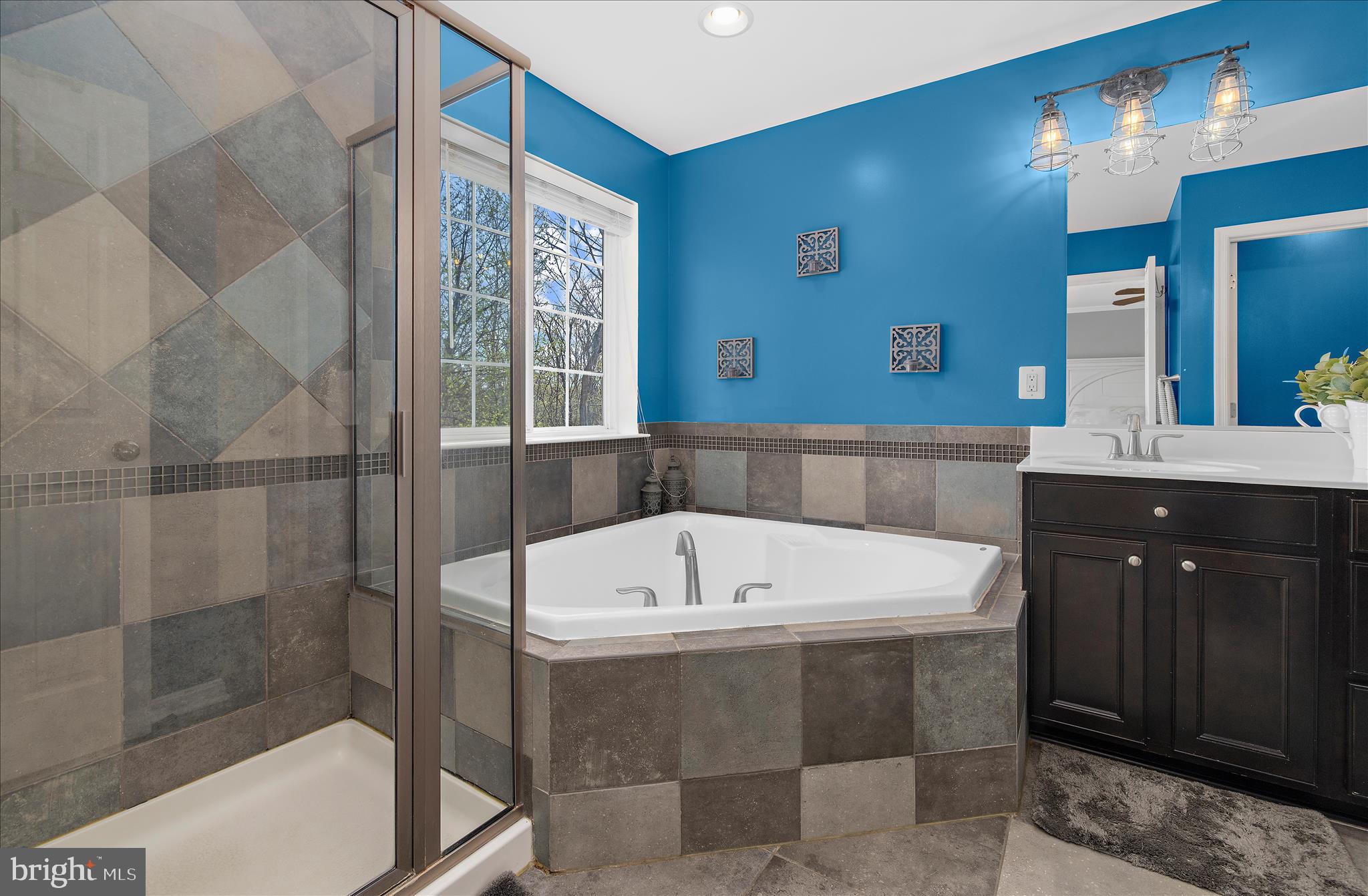 NORTH BROOK - Residential