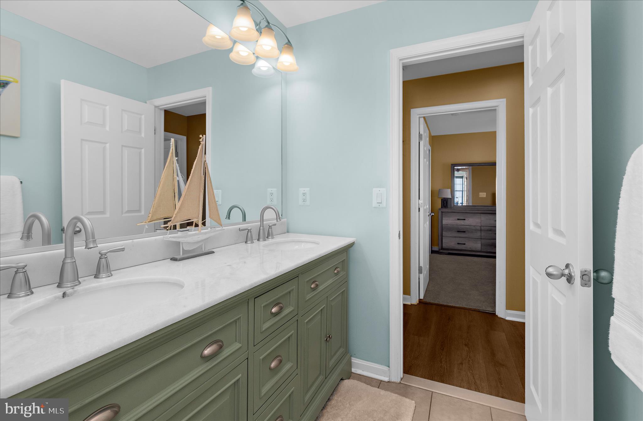 NORTH BROOK - Residential