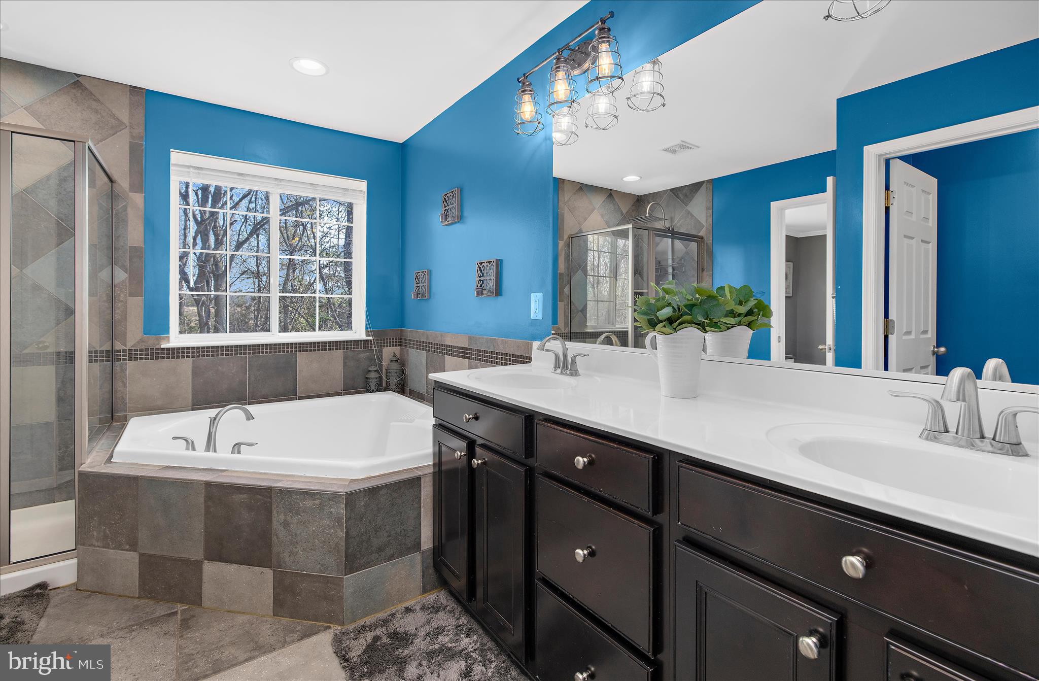 NORTH BROOK - Residential