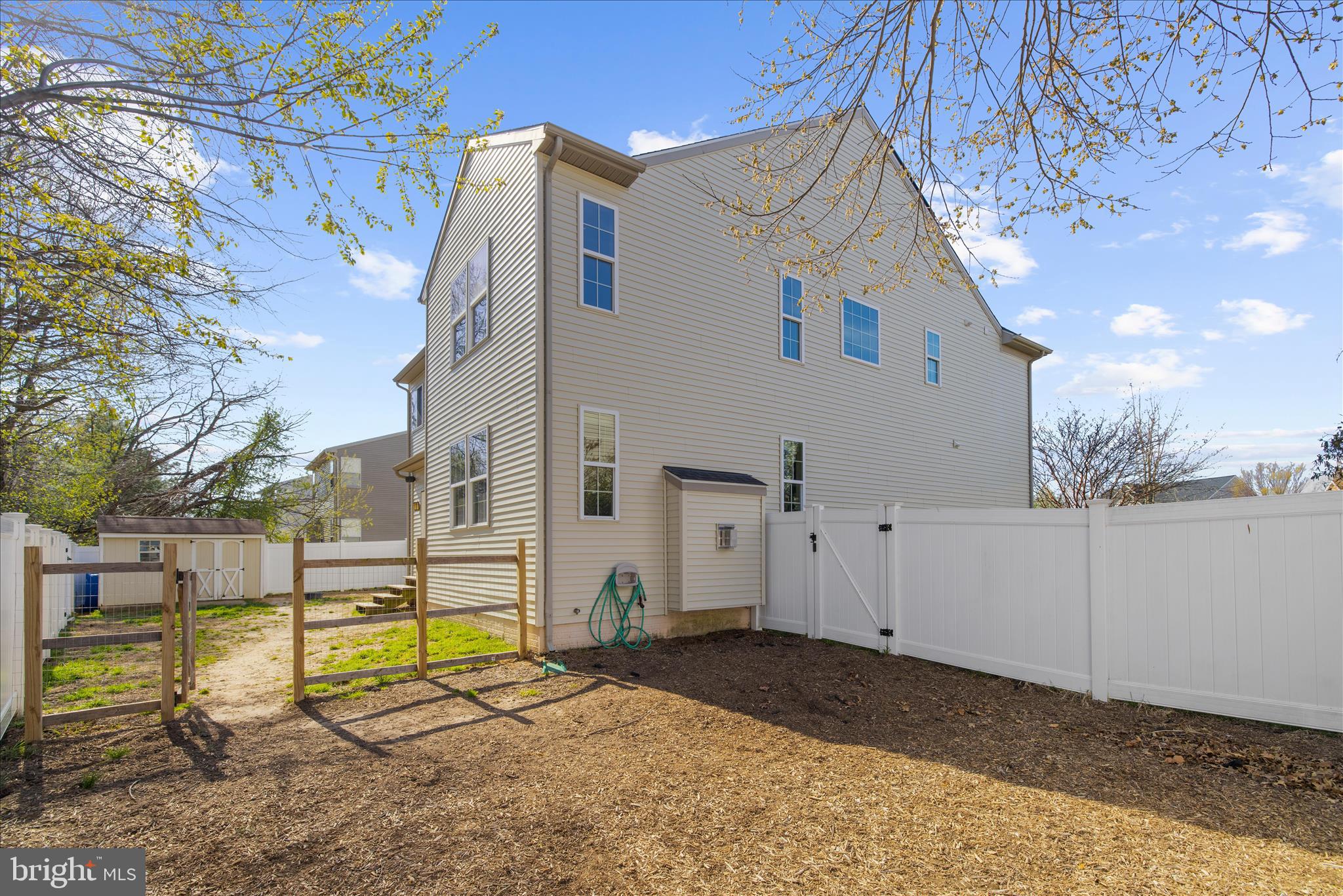 NORTH BROOK - Residential