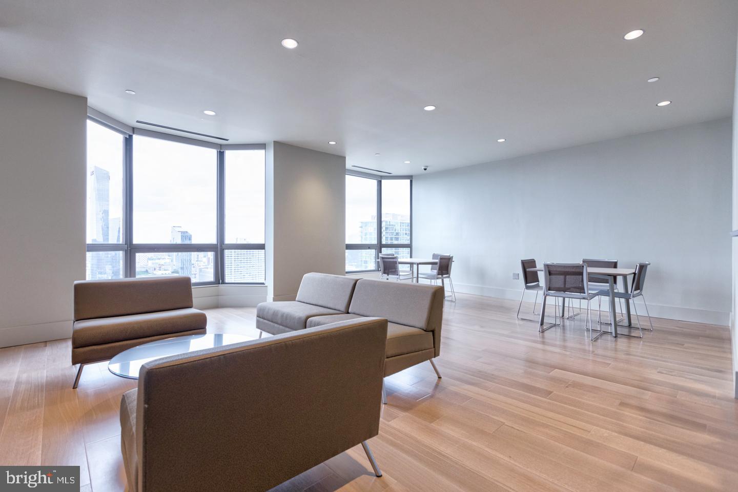 RITTENHOUSE SQUARE - Residential Lease