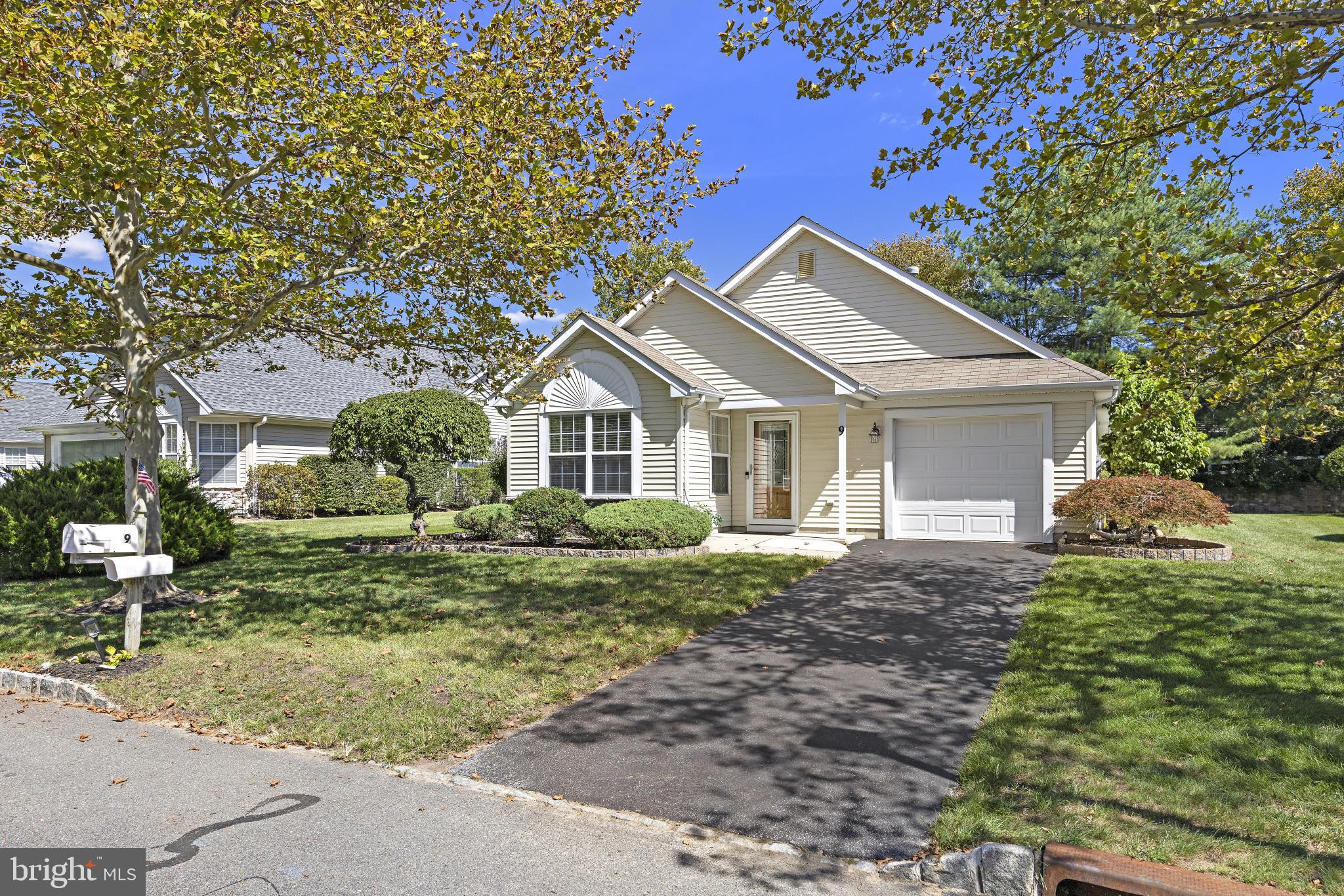 9 SKYLARK LANE
