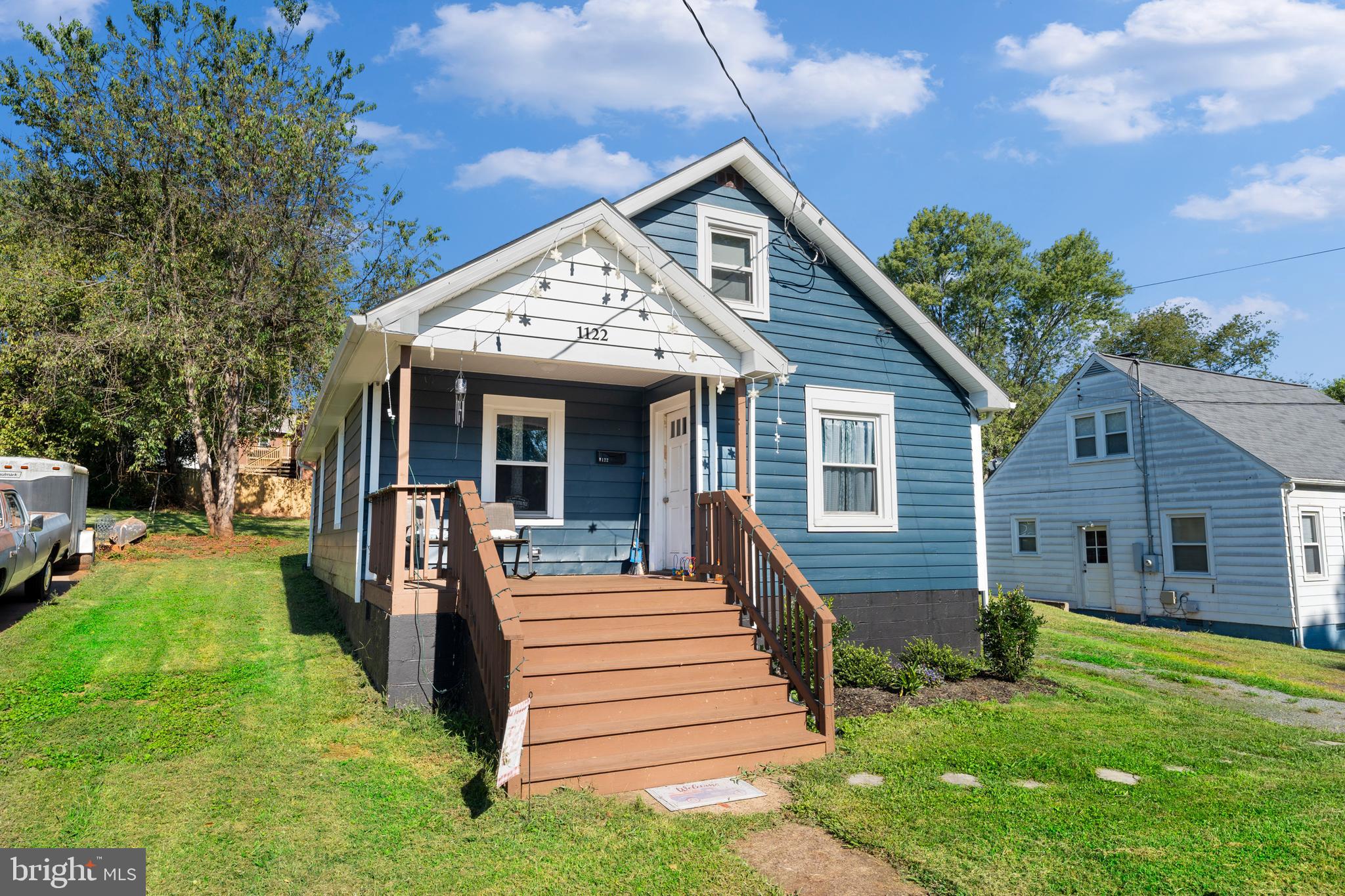 1122 JACKSON STREET