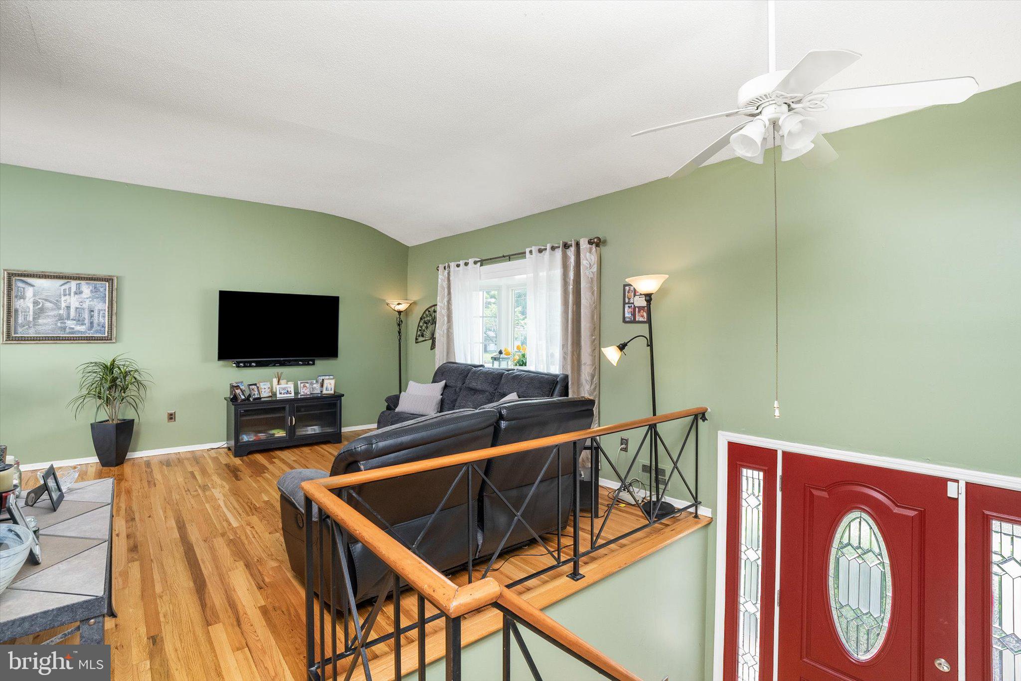 5 MISTY PINE LANE