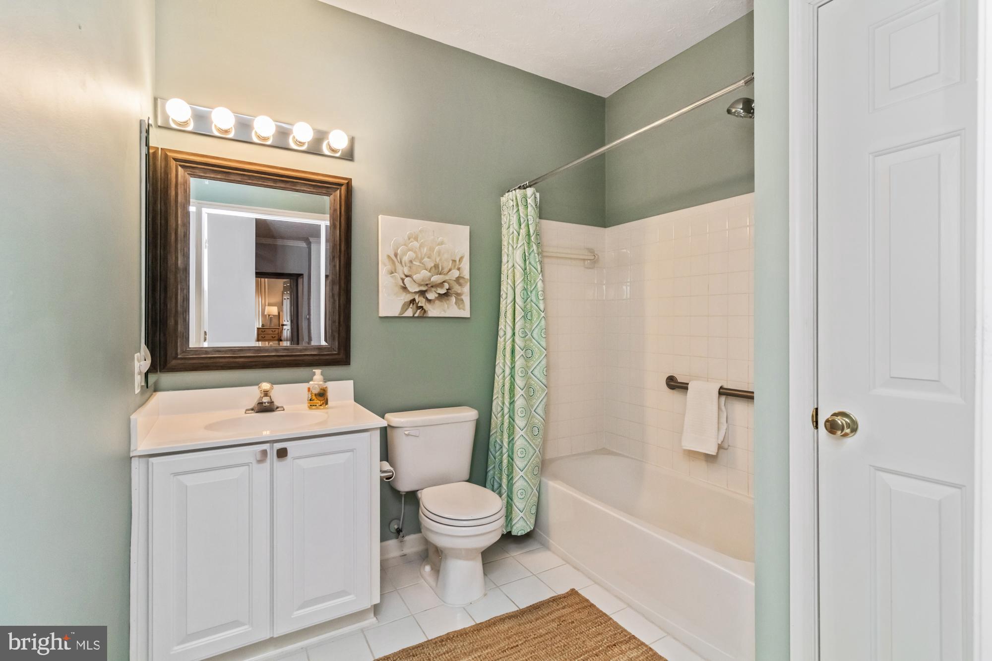 WINDSOR AT PERRY HALL FARMS - Residential