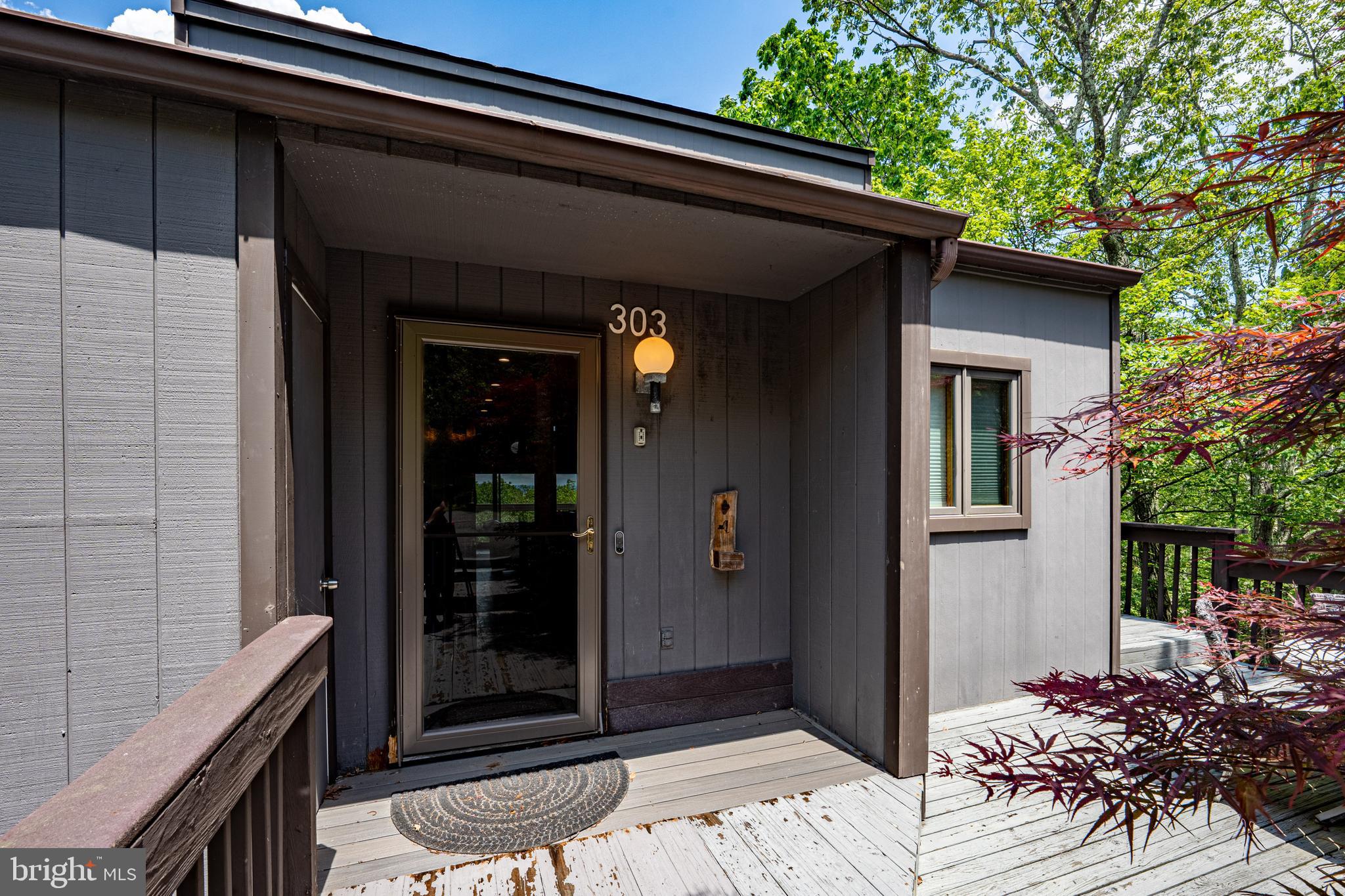 303 CROSS COUNTRY LANE