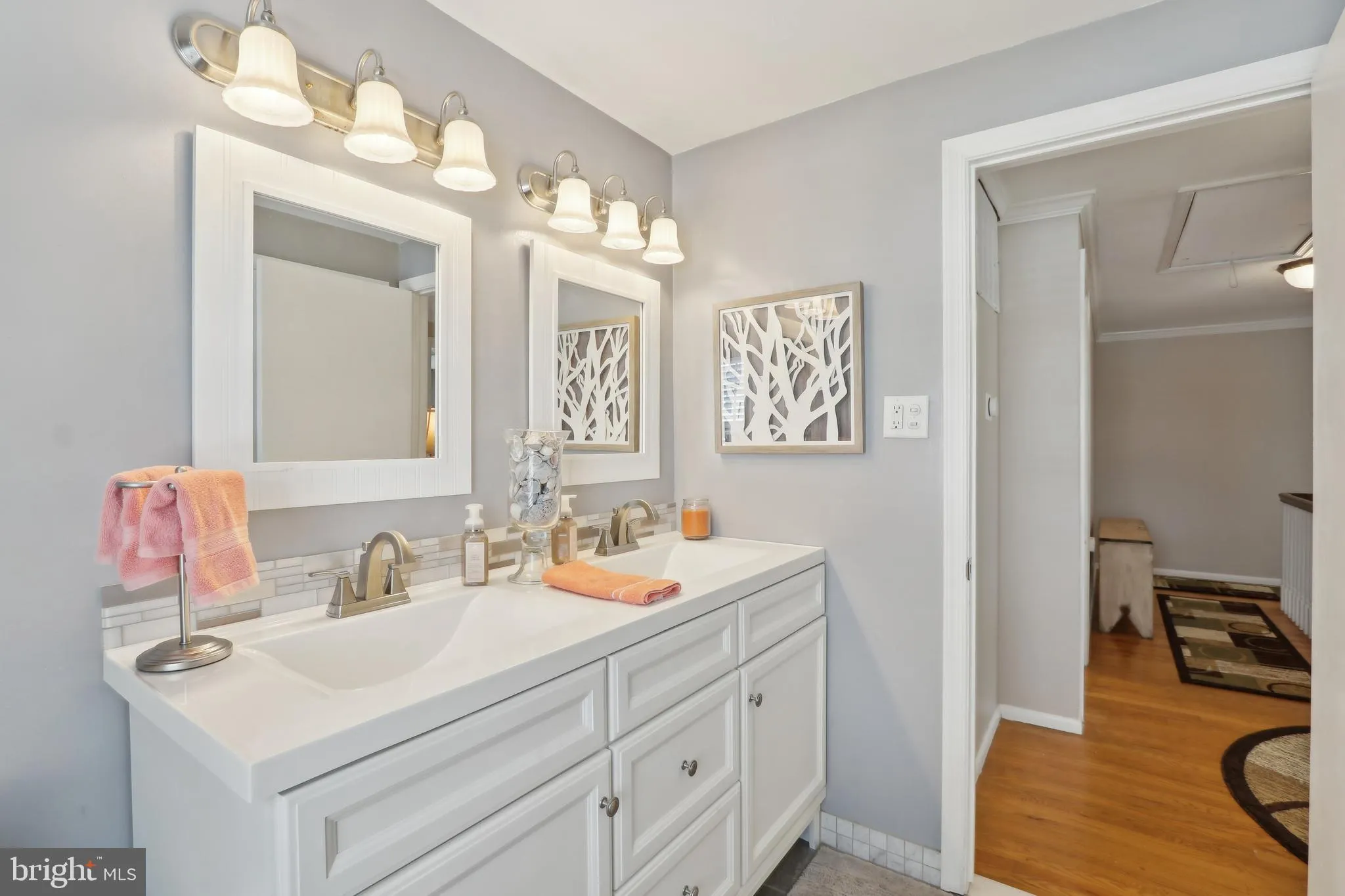 Somerdale, New Jersey 08083, United States, 4 Bedrooms Bedrooms, ,3 BathroomsBathrooms,Residential,Active,108509