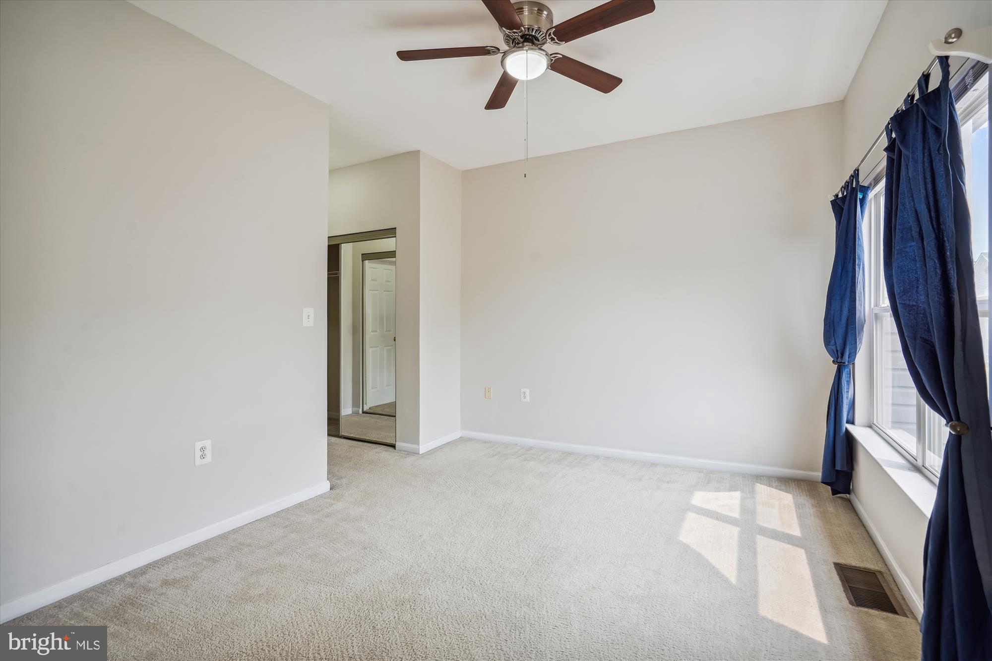 PARKSIDE AT ASHBURN - Residential