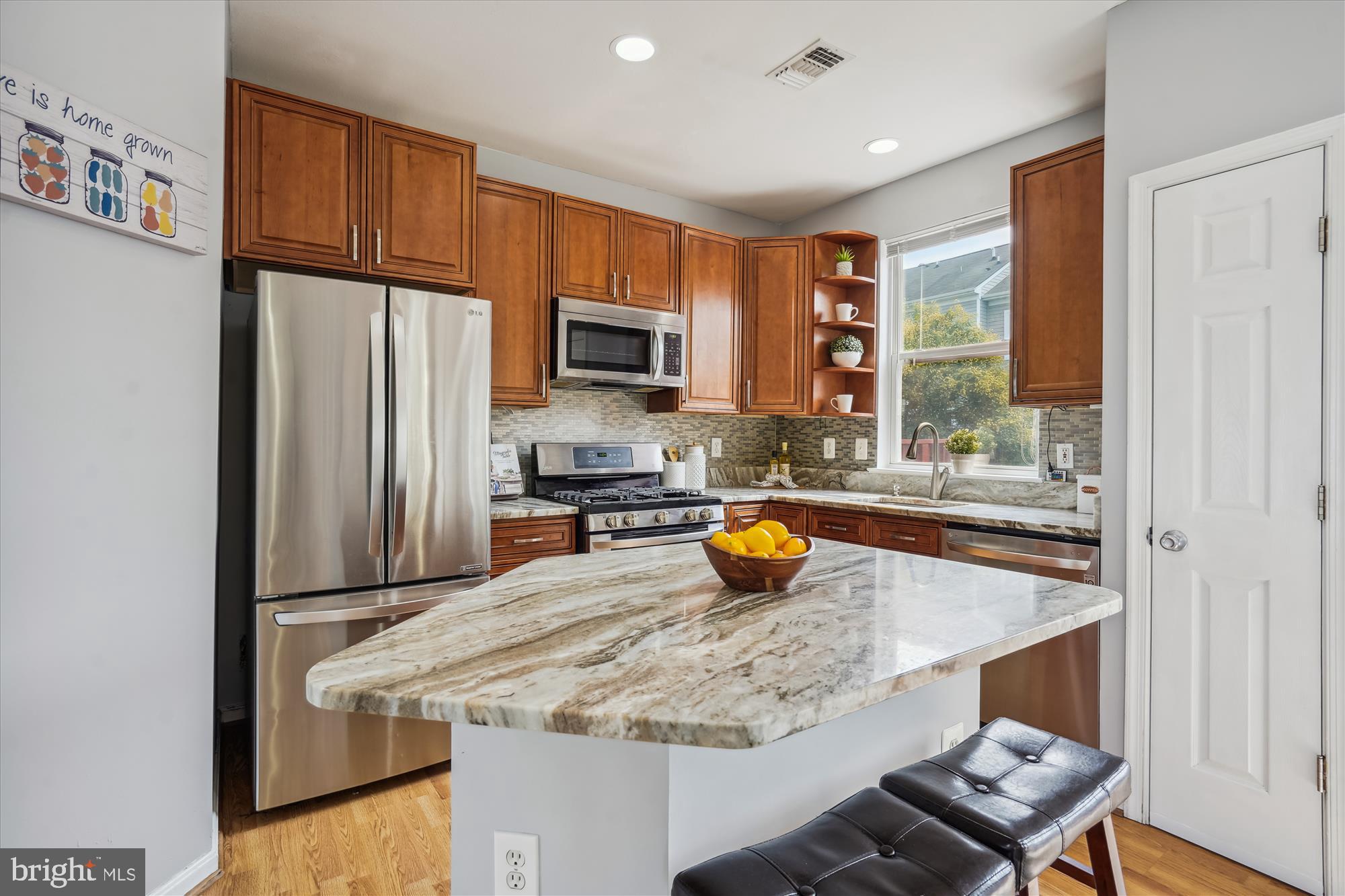 PARKSIDE AT ASHBURN - Residential