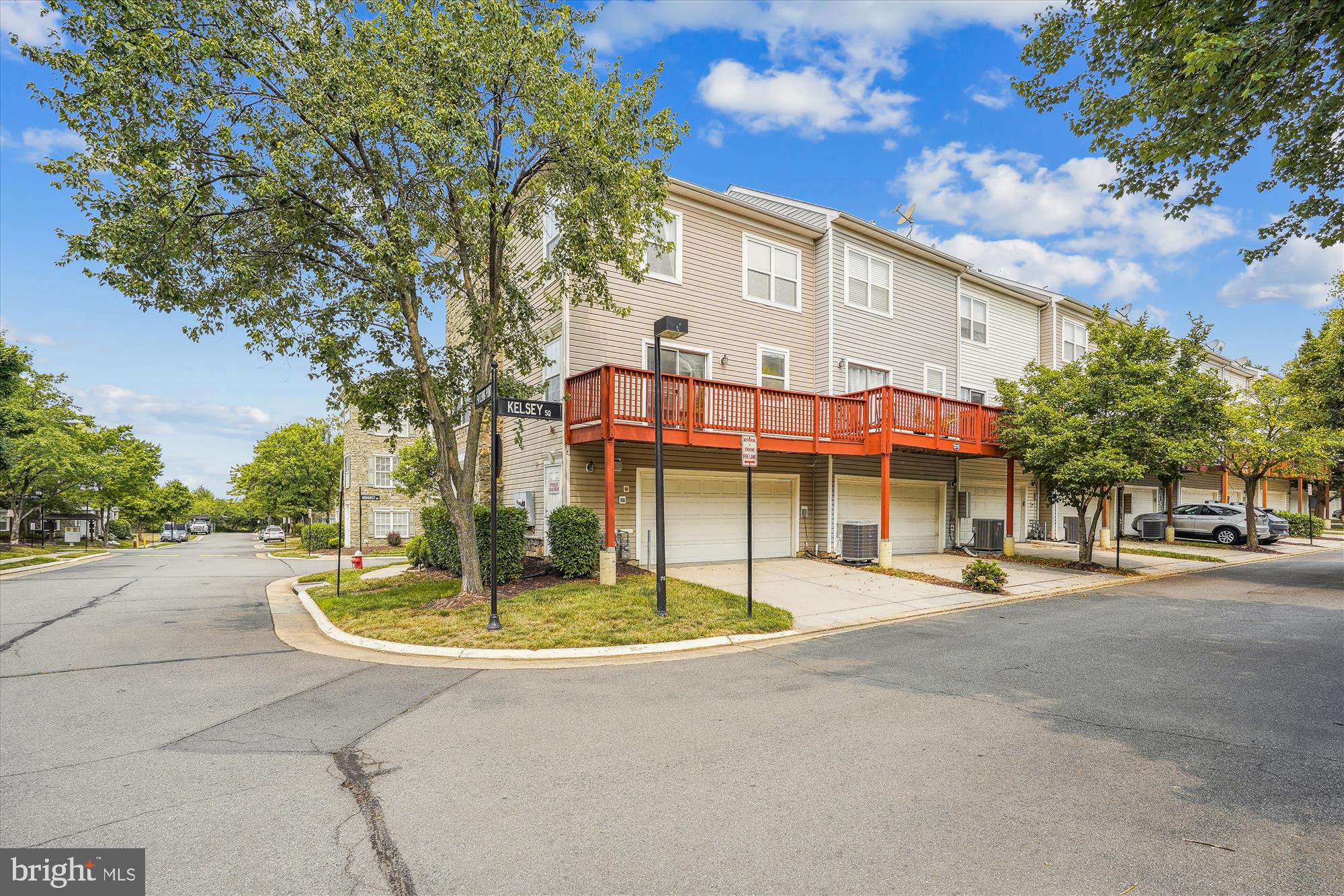 PARKSIDE AT ASHBURN - Residential