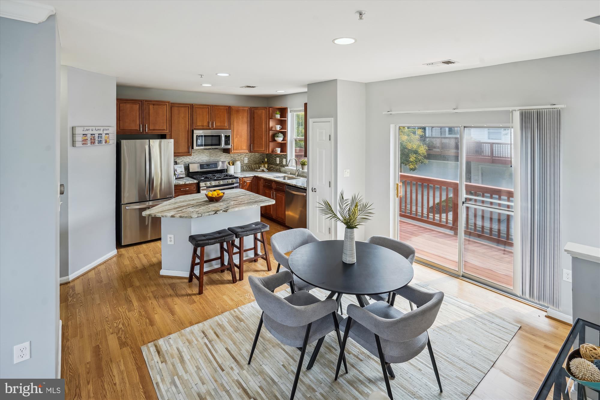 PARKSIDE AT ASHBURN - Residential