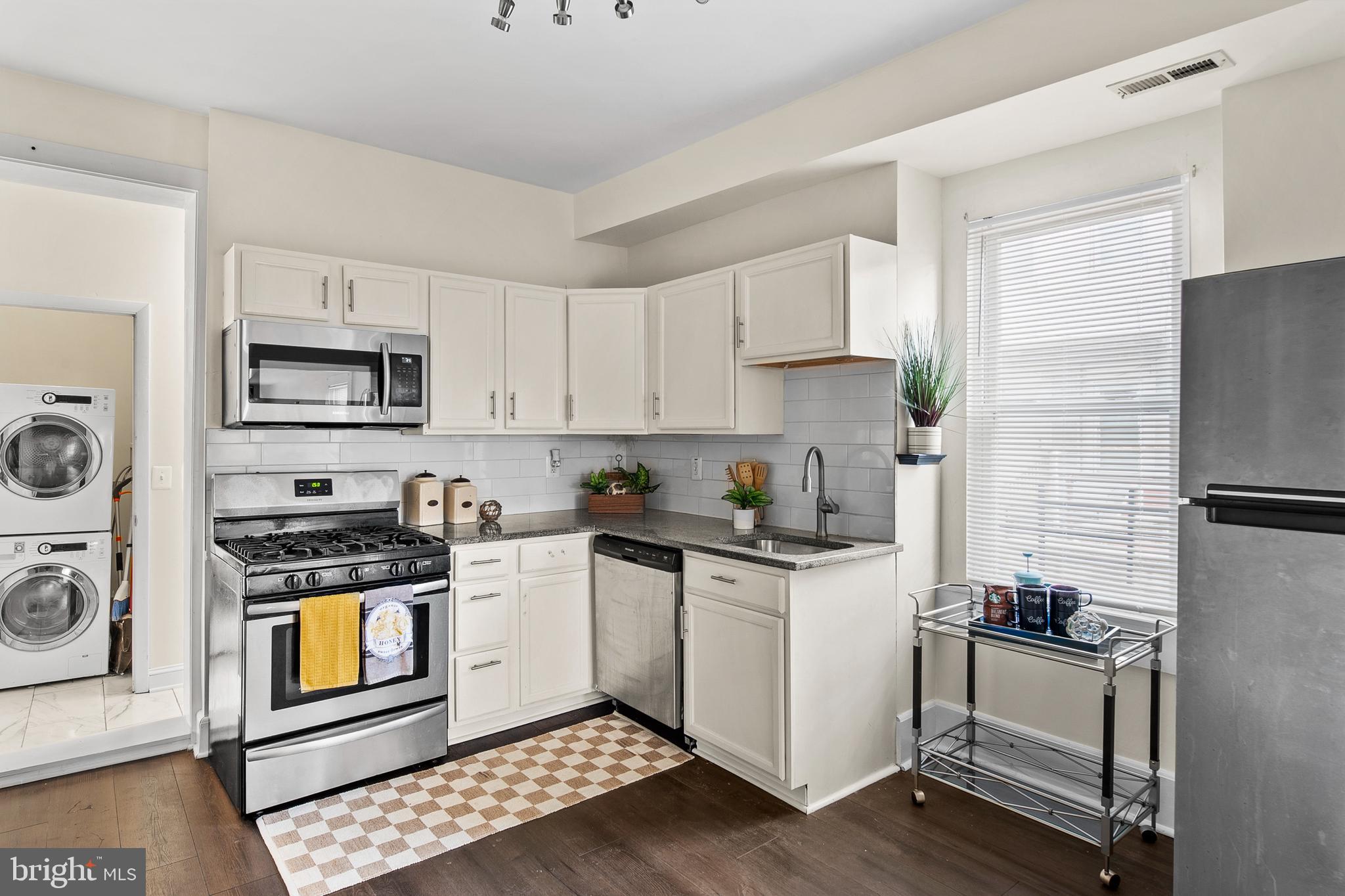 MADISON EASTEND - Residential