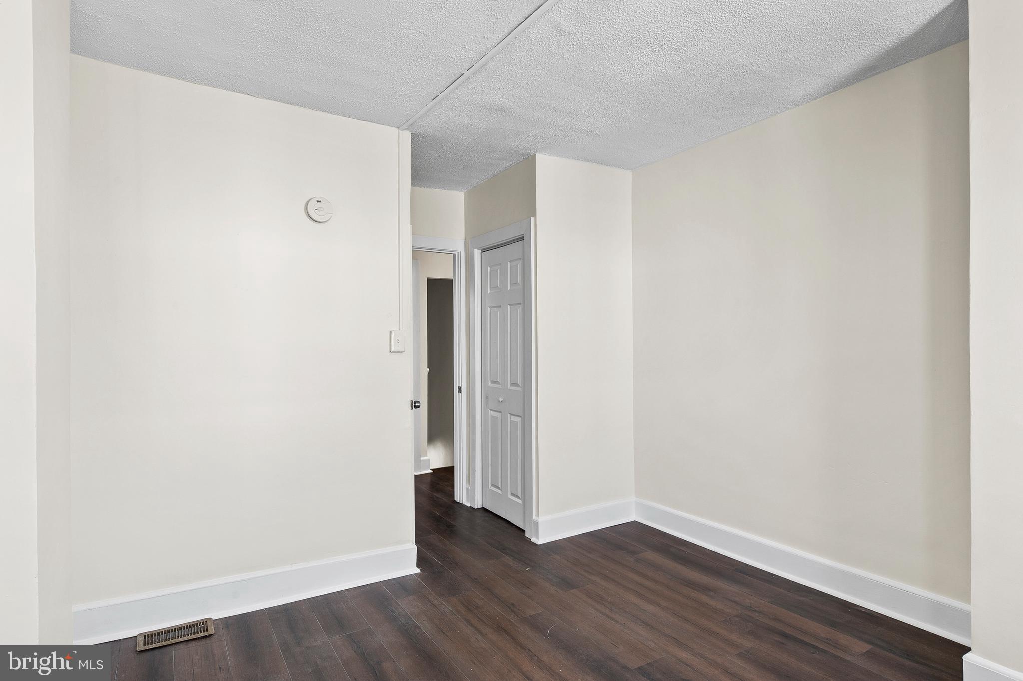 MADISON EASTEND - Residential