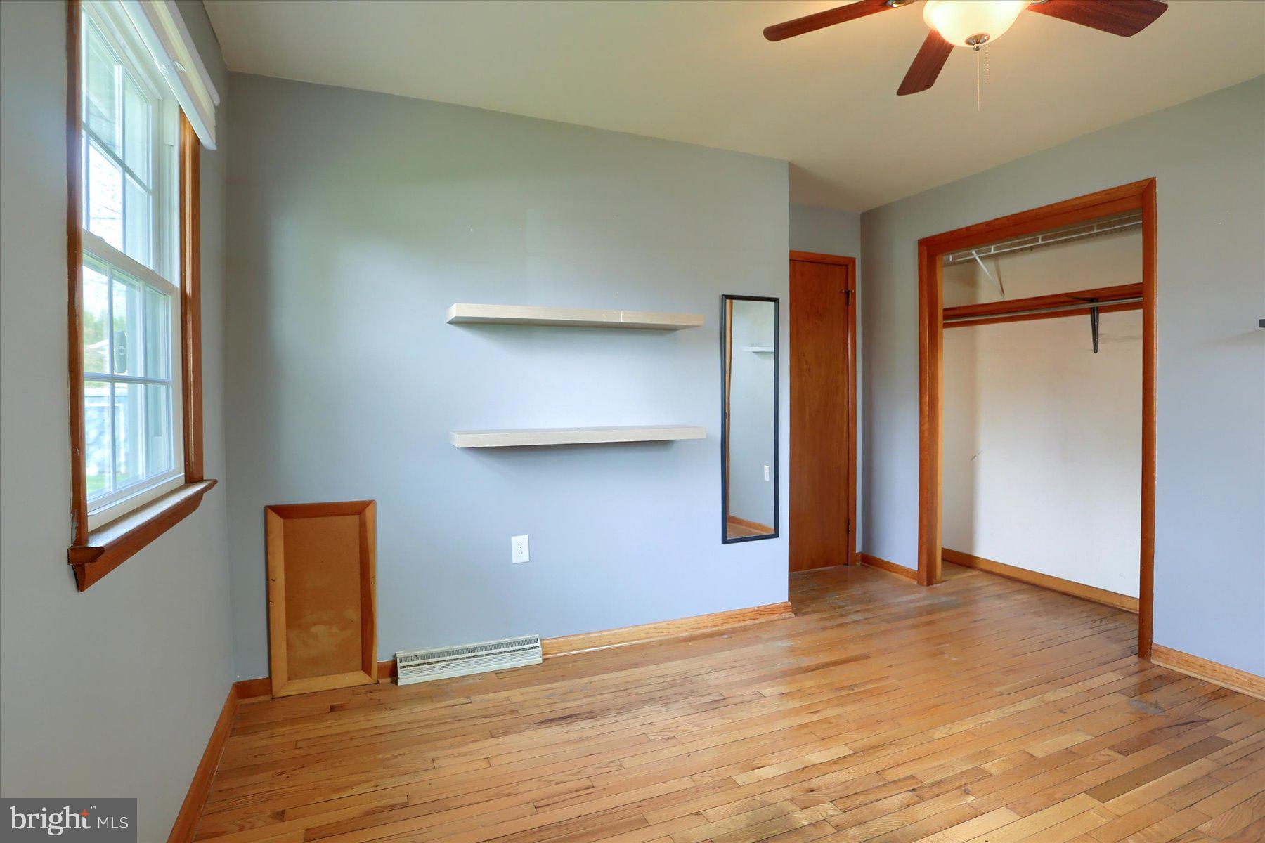 TWIN OAKS - Residential