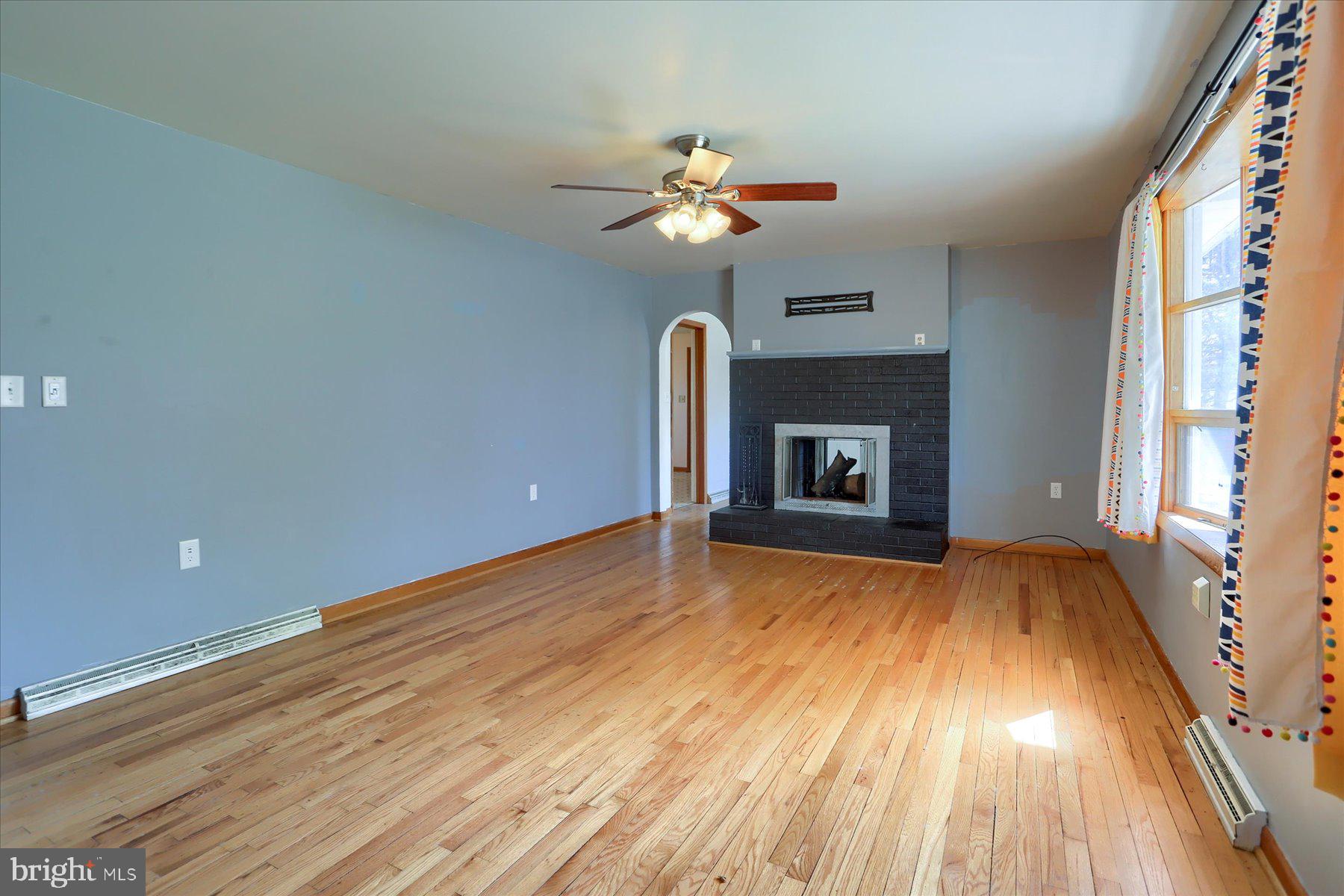 TWIN OAKS - Residential