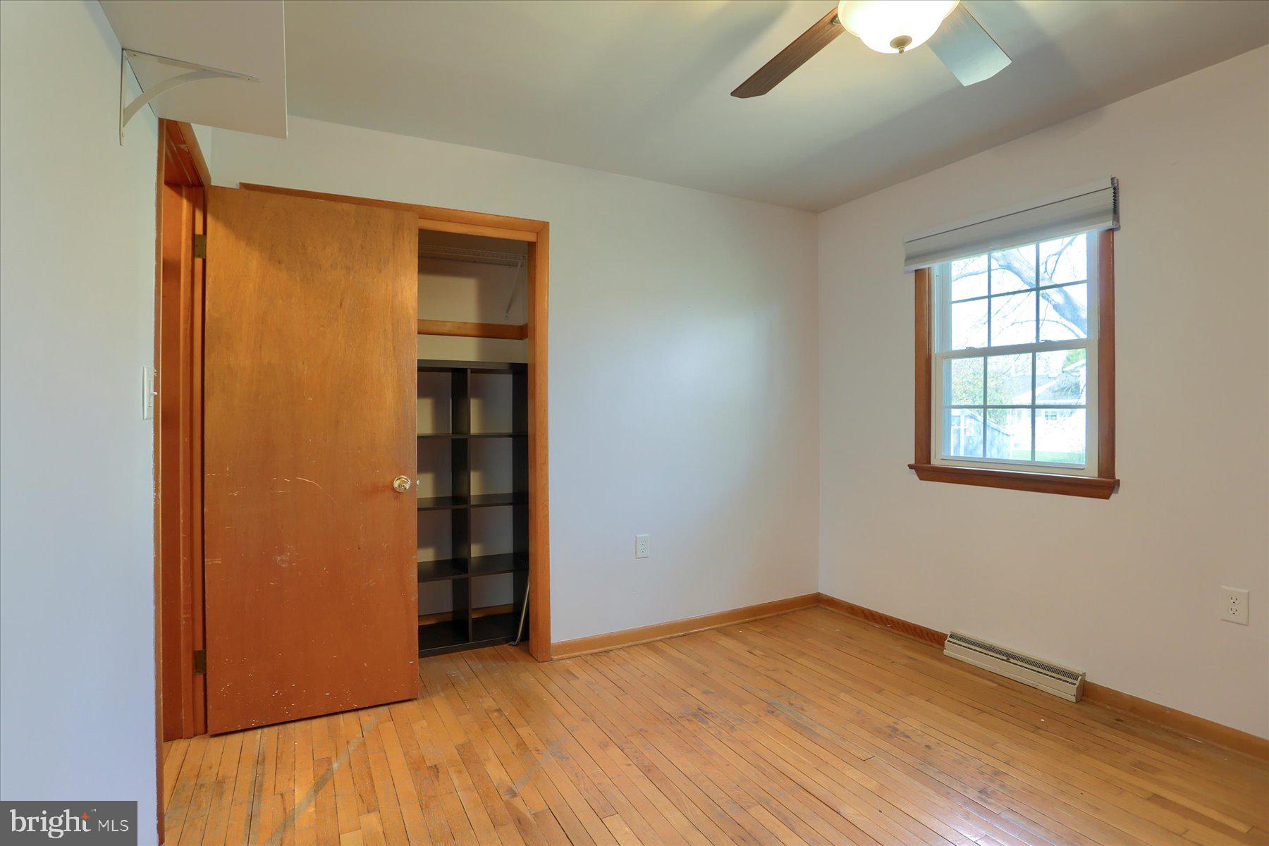 TWIN OAKS - Residential