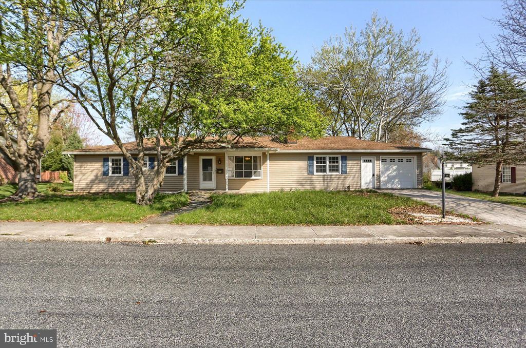 Photo of 230 Ewell Avenue, GETTYSBURG, PA 17325 (MLS # PAAD2017268)