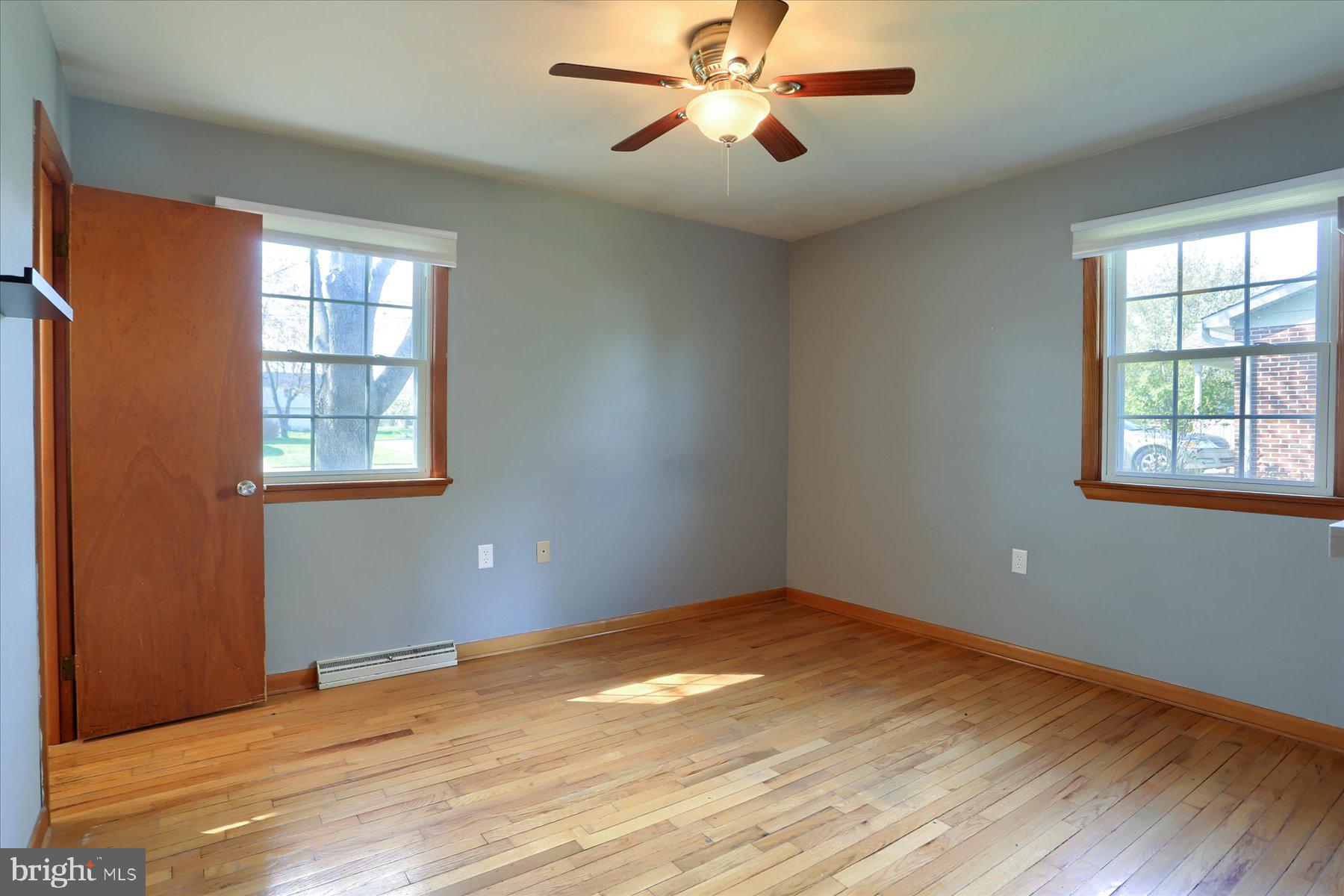 TWIN OAKS - Residential