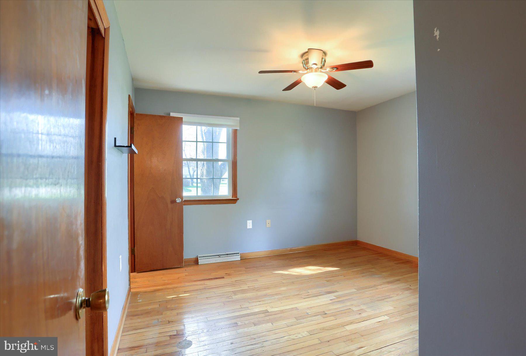 TWIN OAKS - Residential