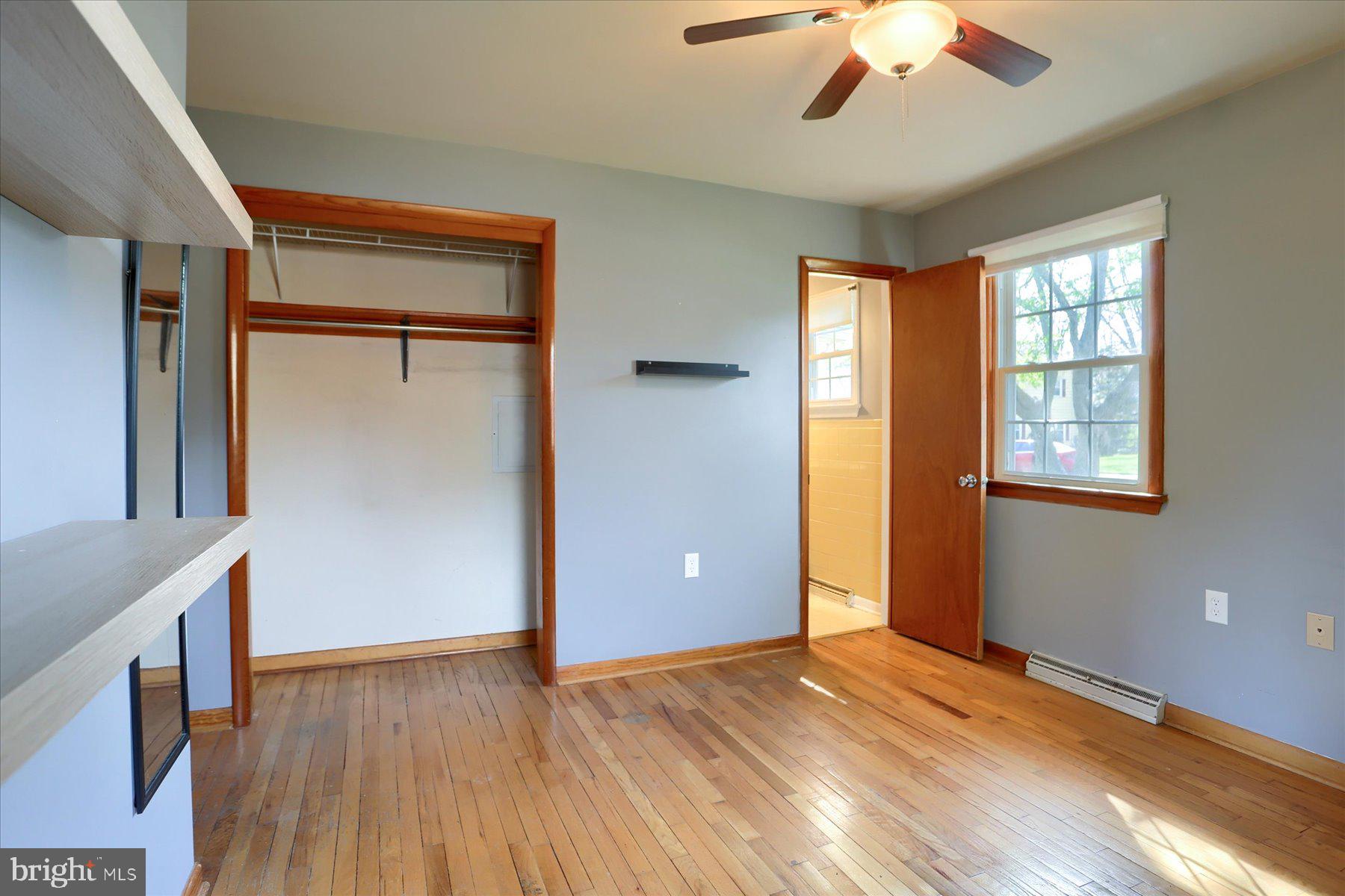 TWIN OAKS - Residential