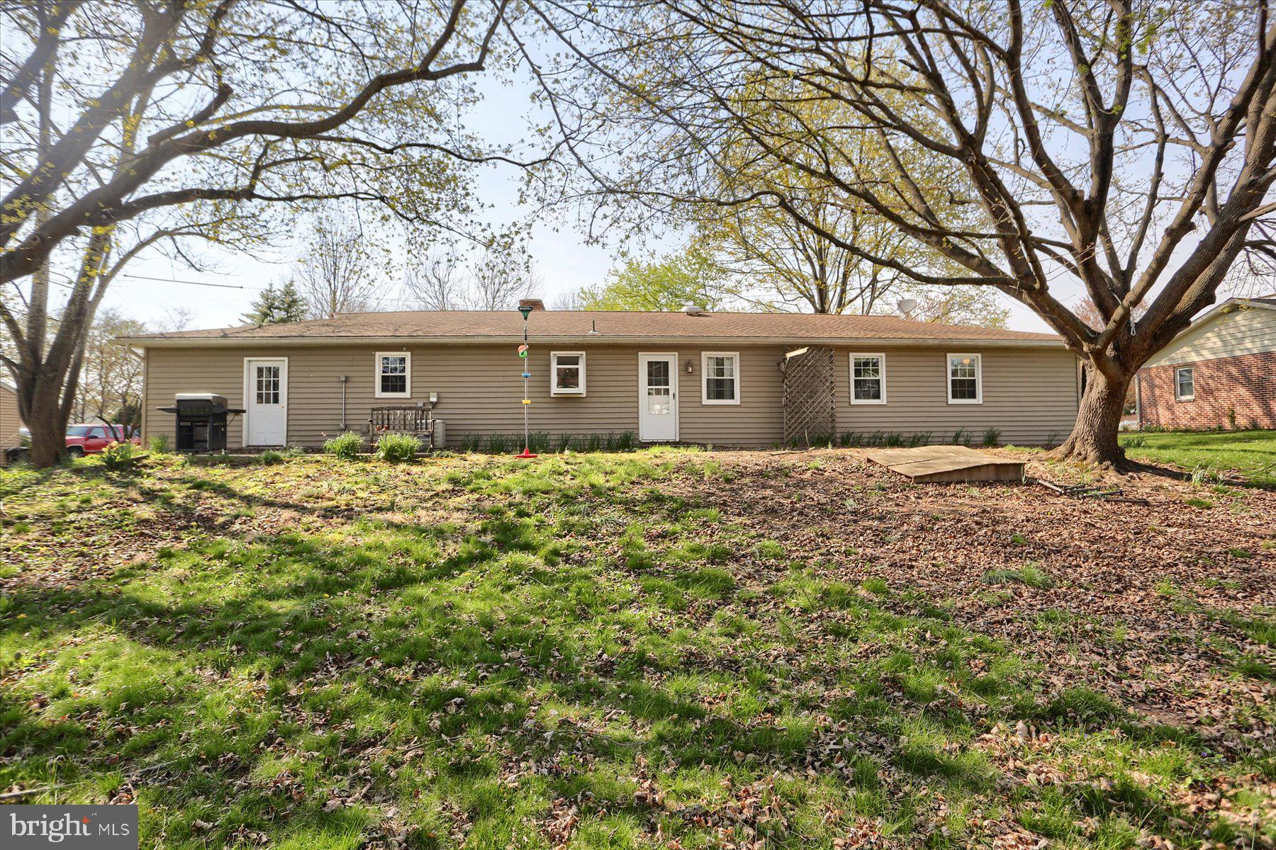 TWIN OAKS - Residential