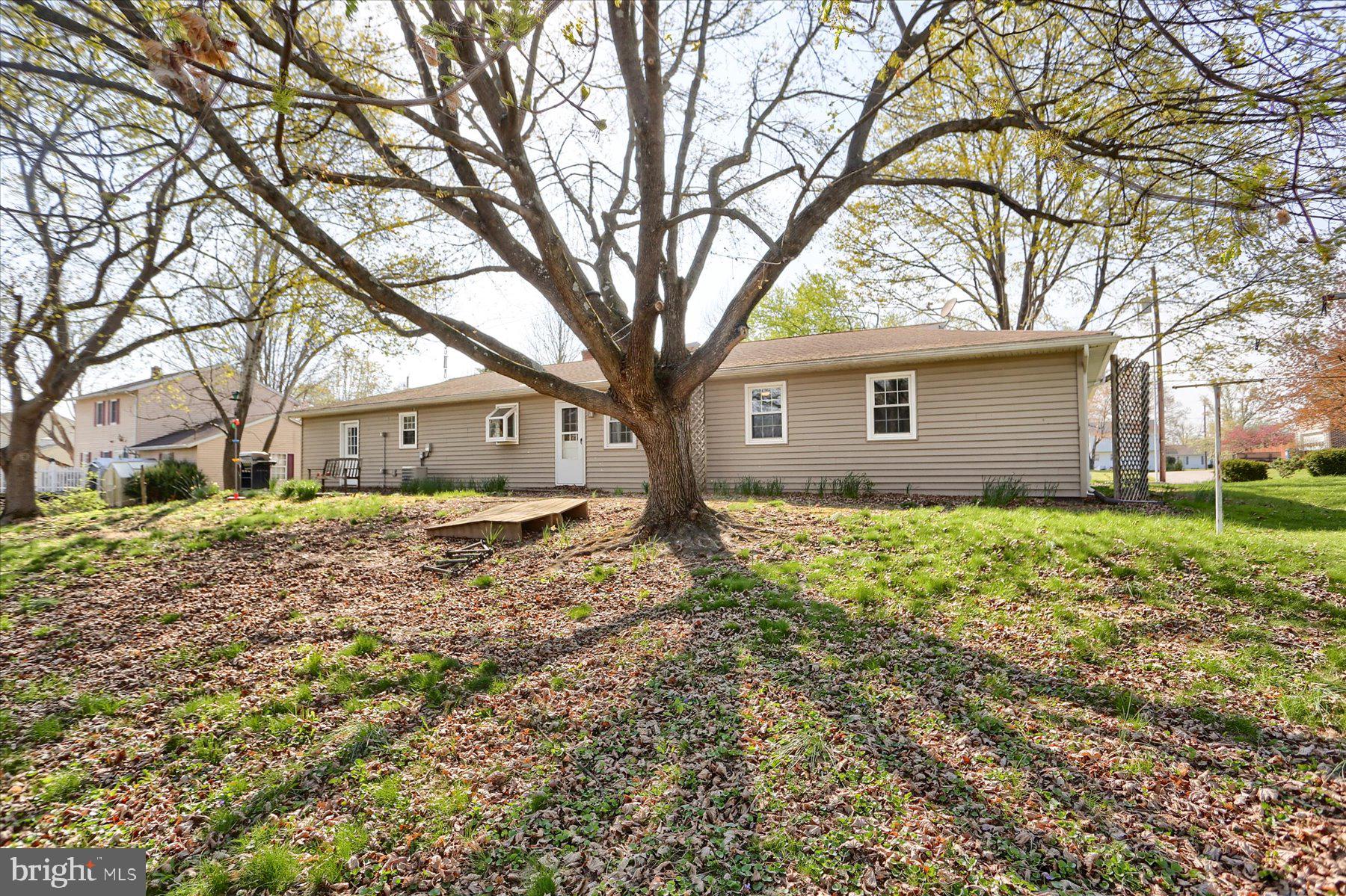 TWIN OAKS - Residential