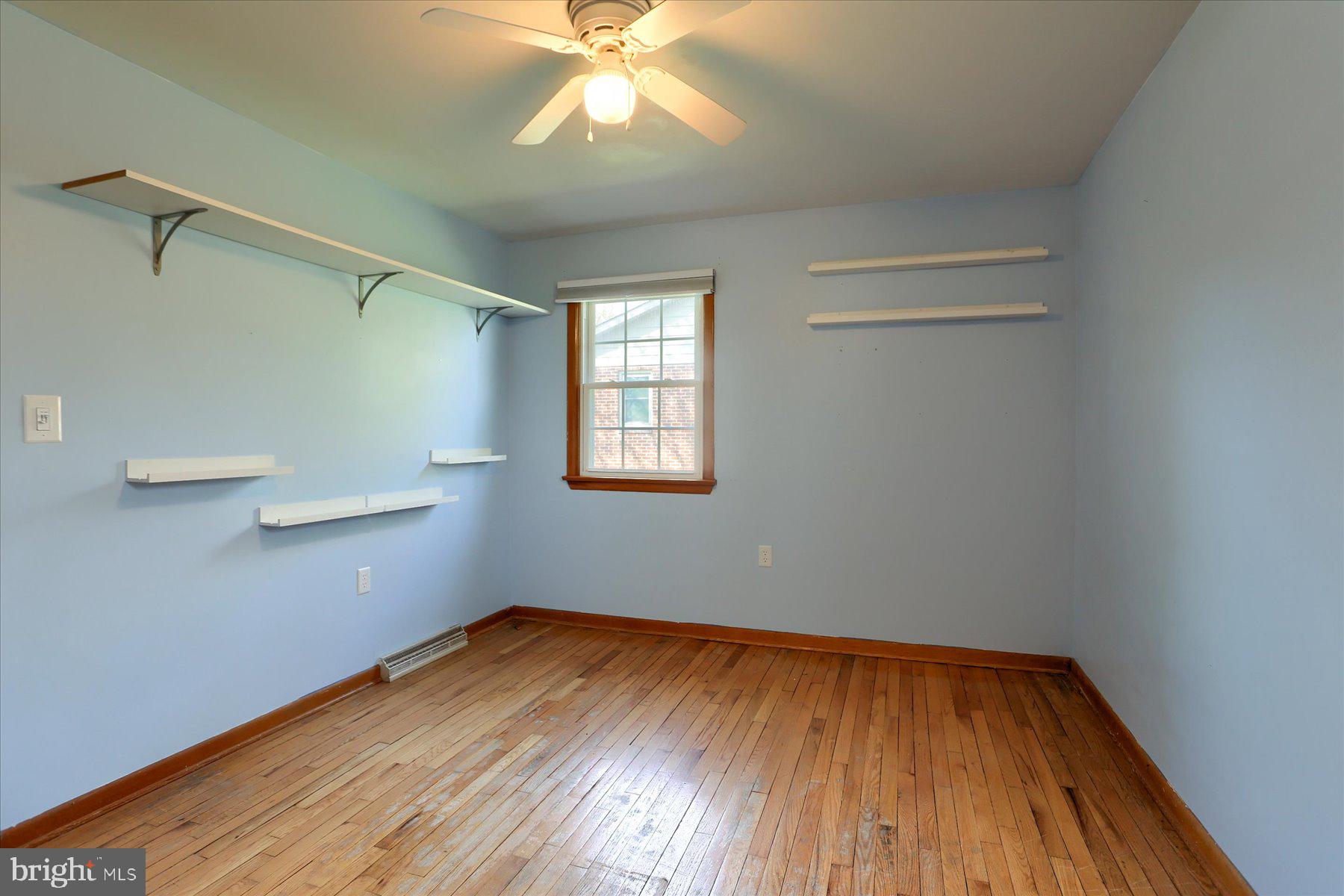 TWIN OAKS - Residential