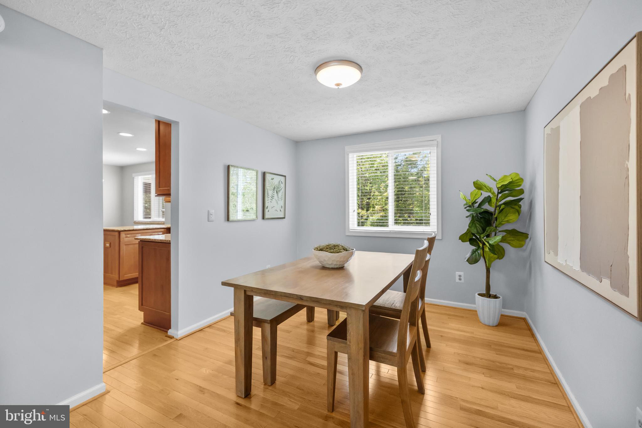 SENECA CHASE - Residential