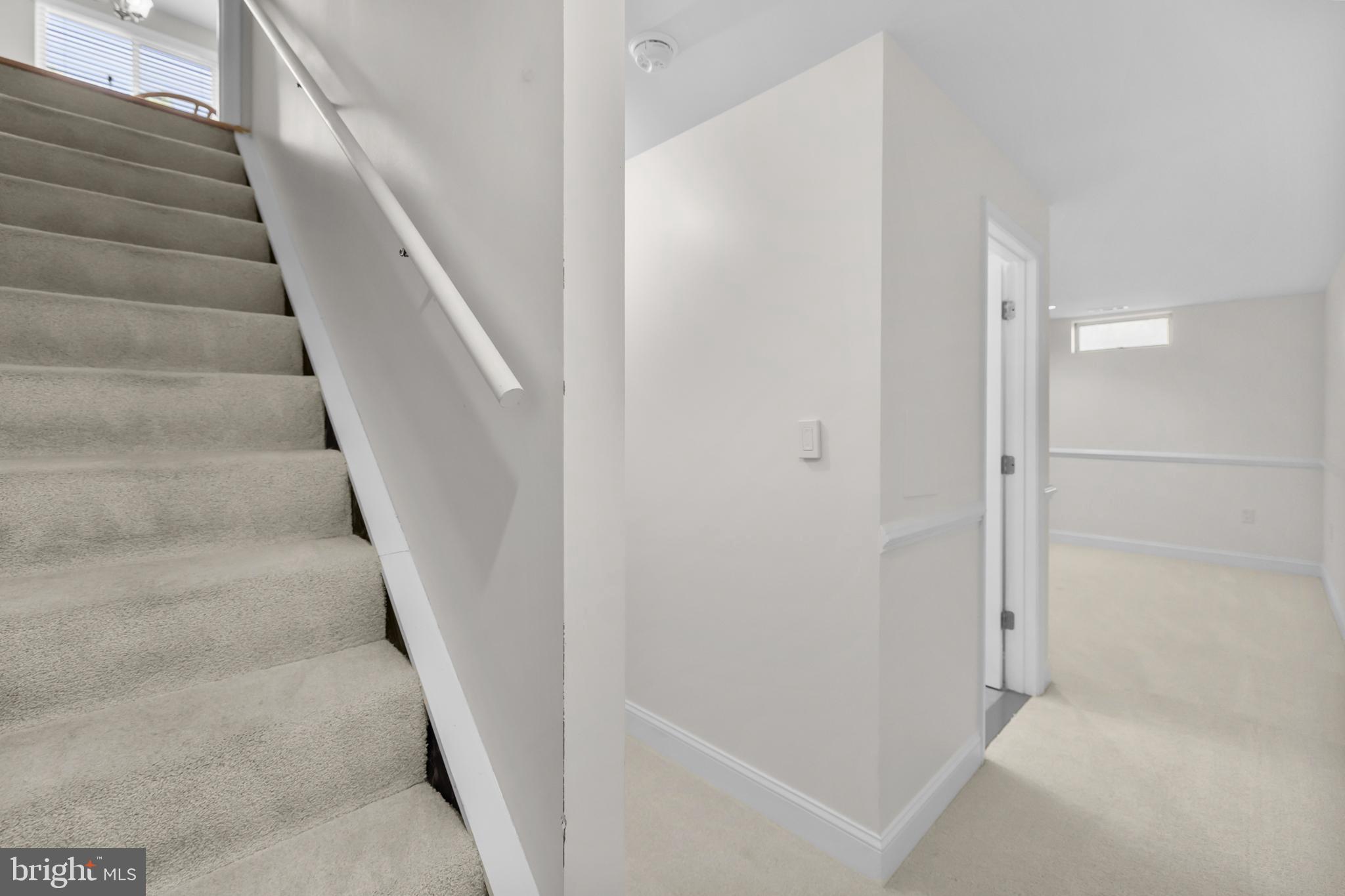 SENECA CHASE - Residential