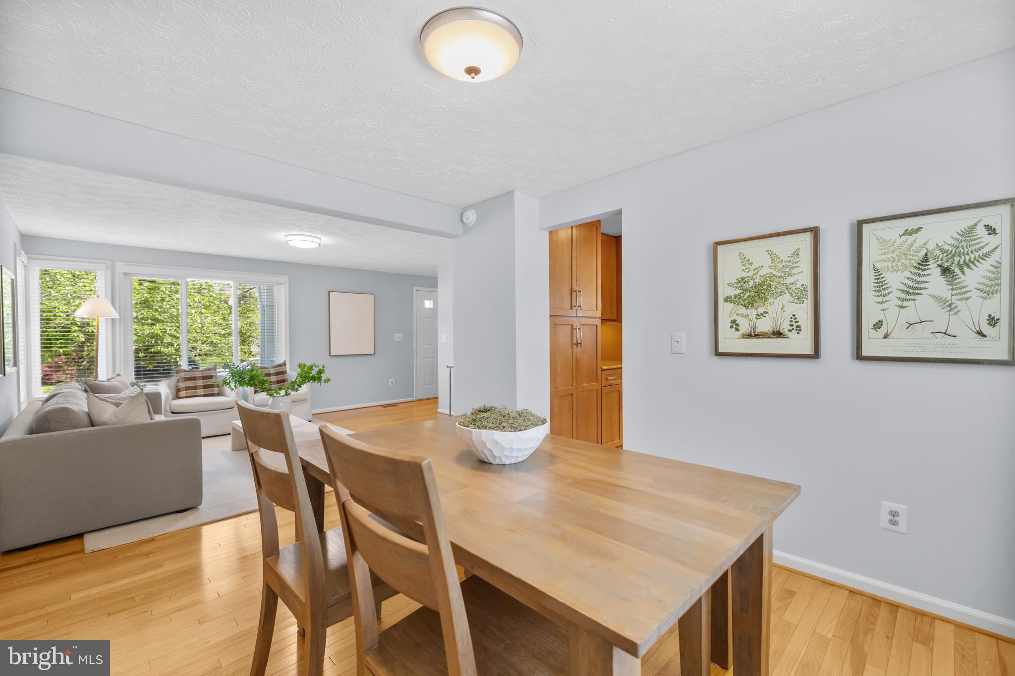 SENECA CHASE - Residential