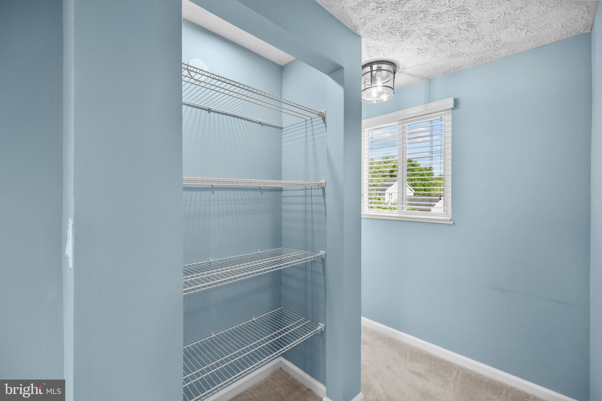 SENECA CHASE - Residential