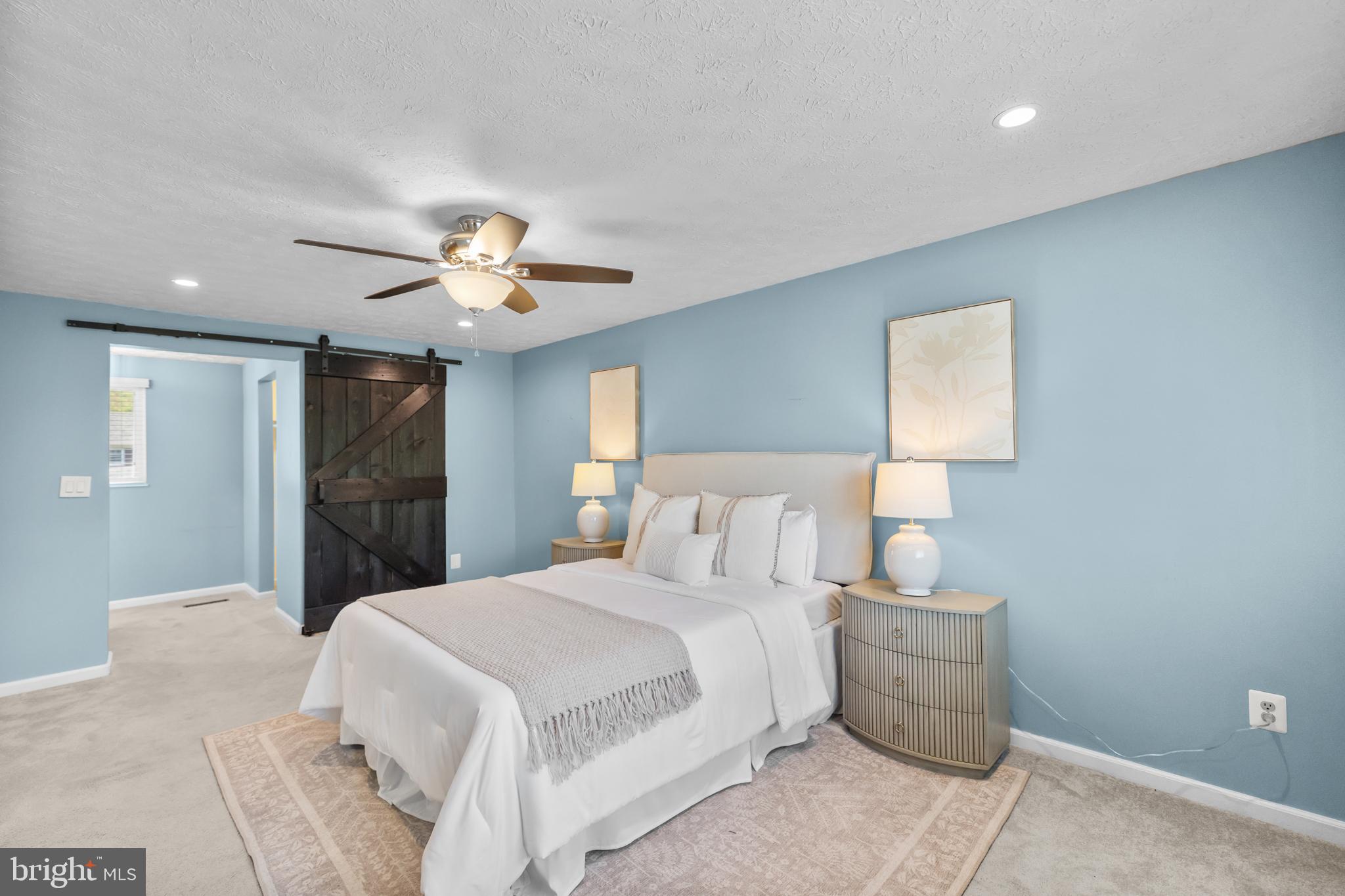 SENECA CHASE - Residential