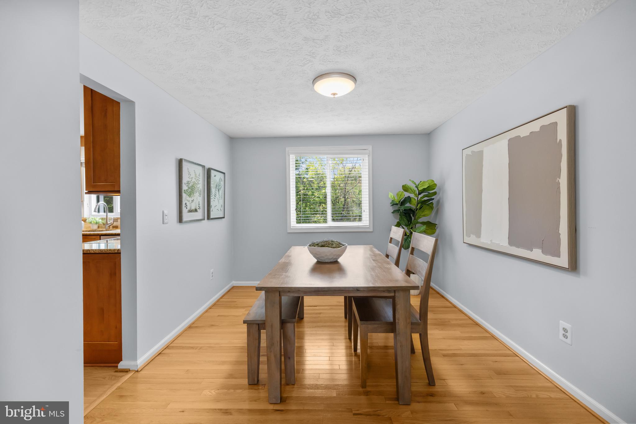 SENECA CHASE - Residential