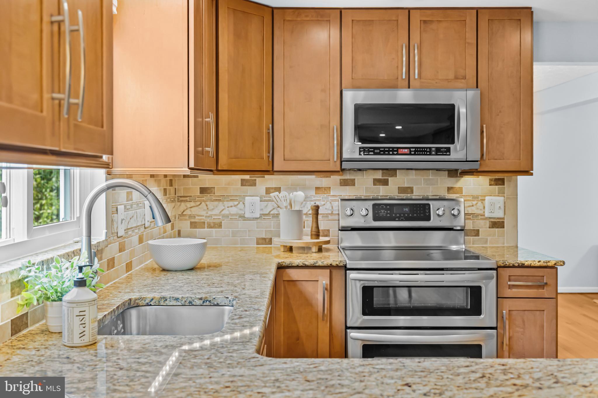 SENECA CHASE - Residential